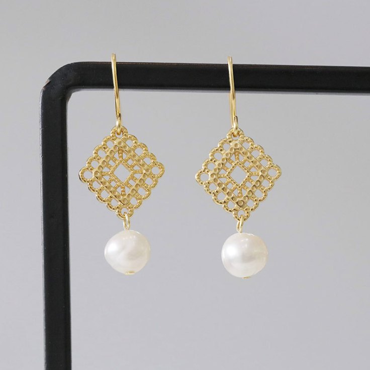 pearl dangle drop earrings