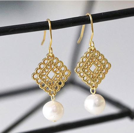 pearl dangle drop earrings