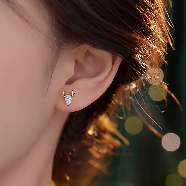 Christmas reindeer stud earrings