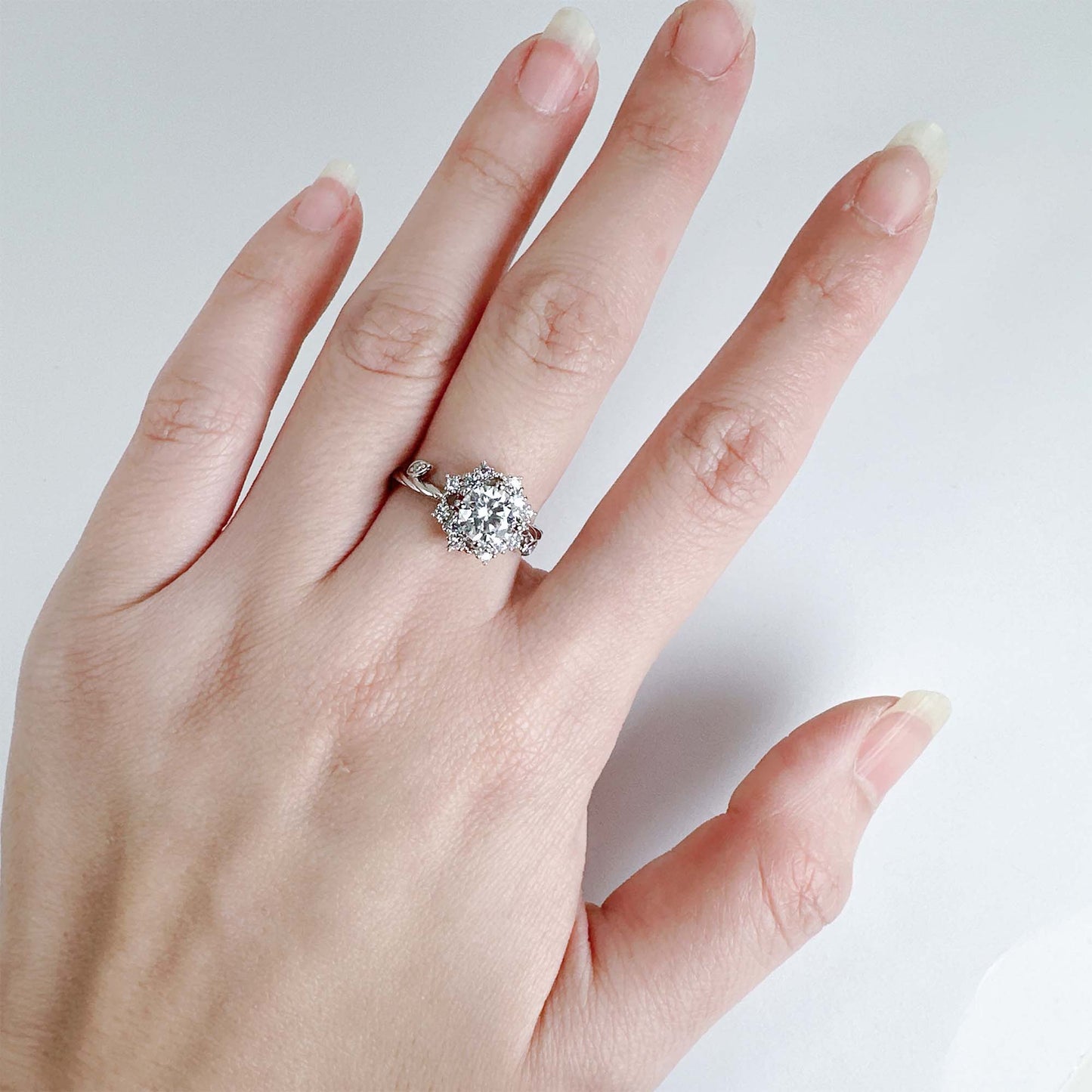 Moissanite flower ring