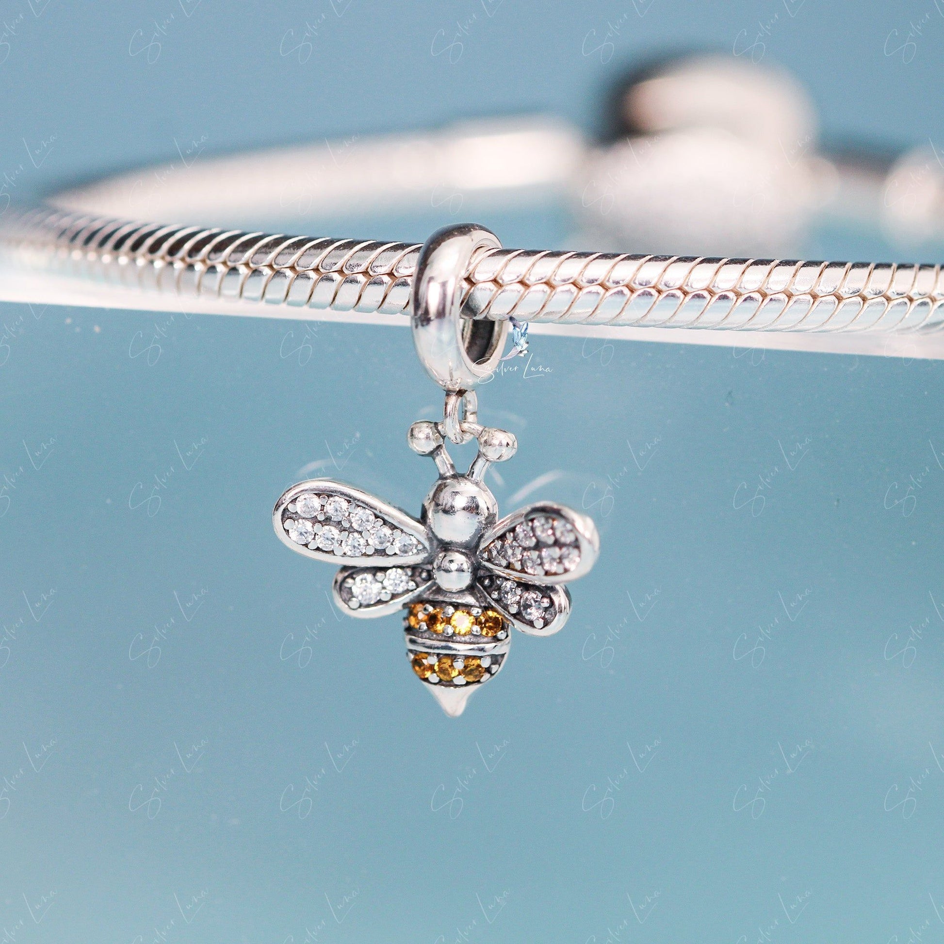 bee pendant charm