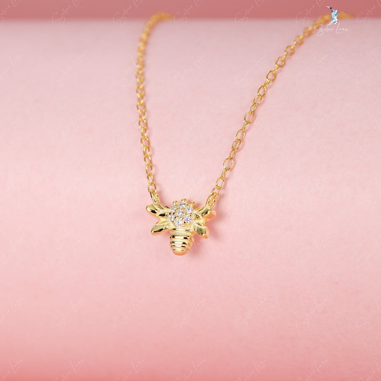 bee pendant necklace