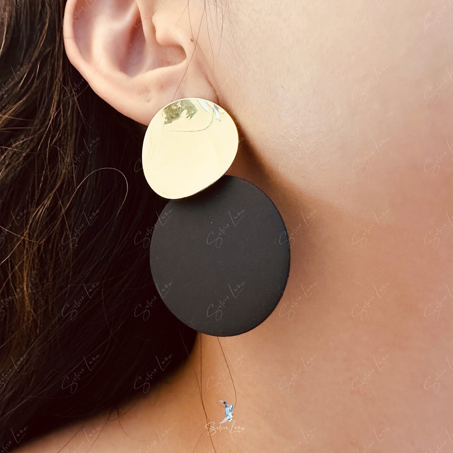 Abstract geometric circle statement earrings