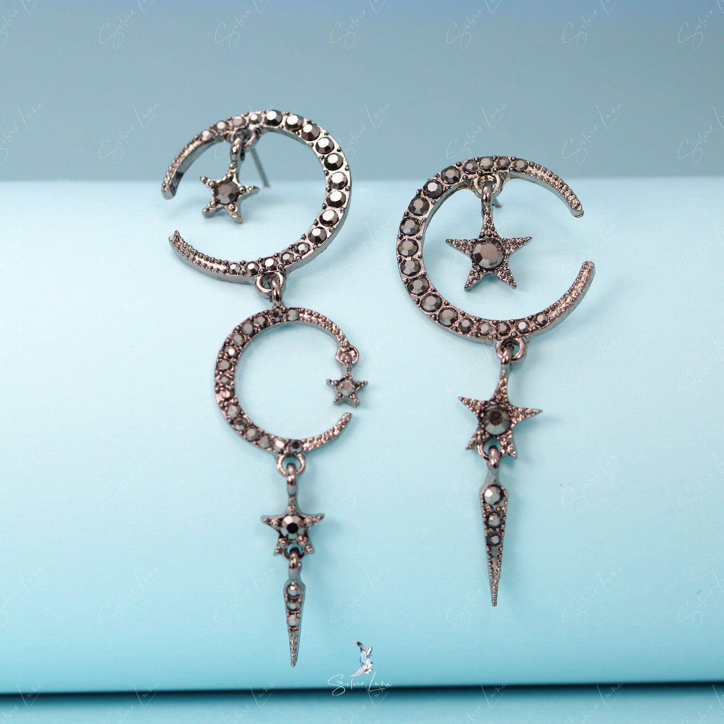 Moon and star dangle drop fashion earrings