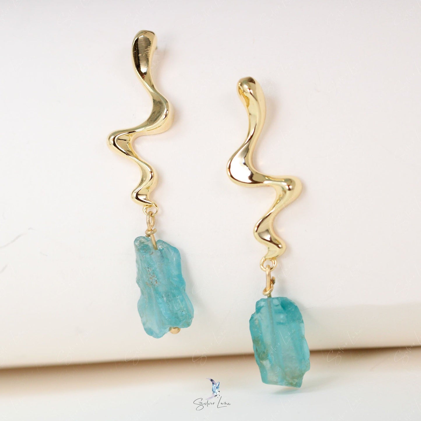 Fluorite nugget natural stone water droplet earrings