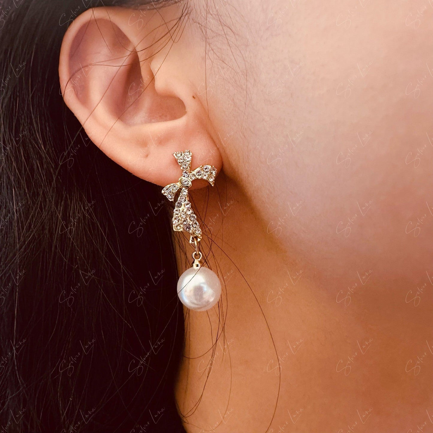 Crystal rhinestones bow tie with pearl drop fashion earrings