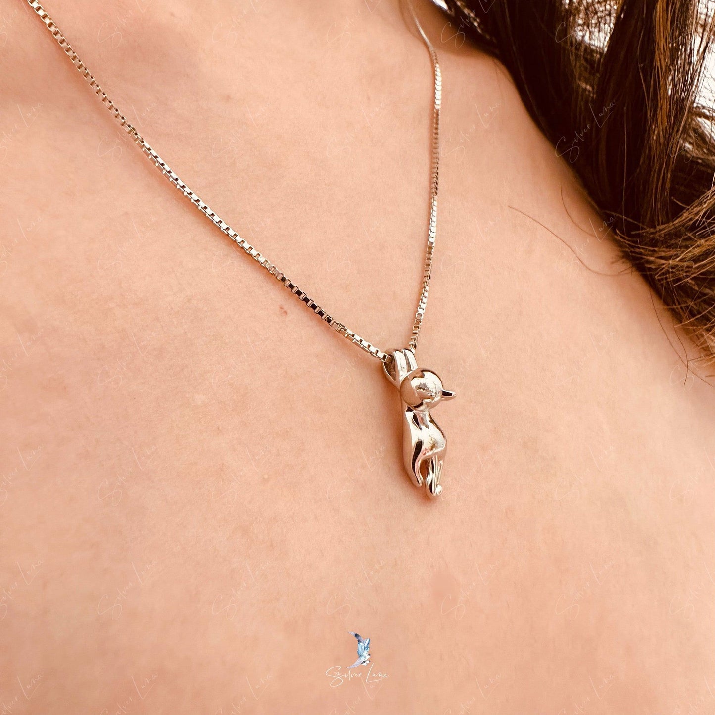 hanging cat silver pendant necklace