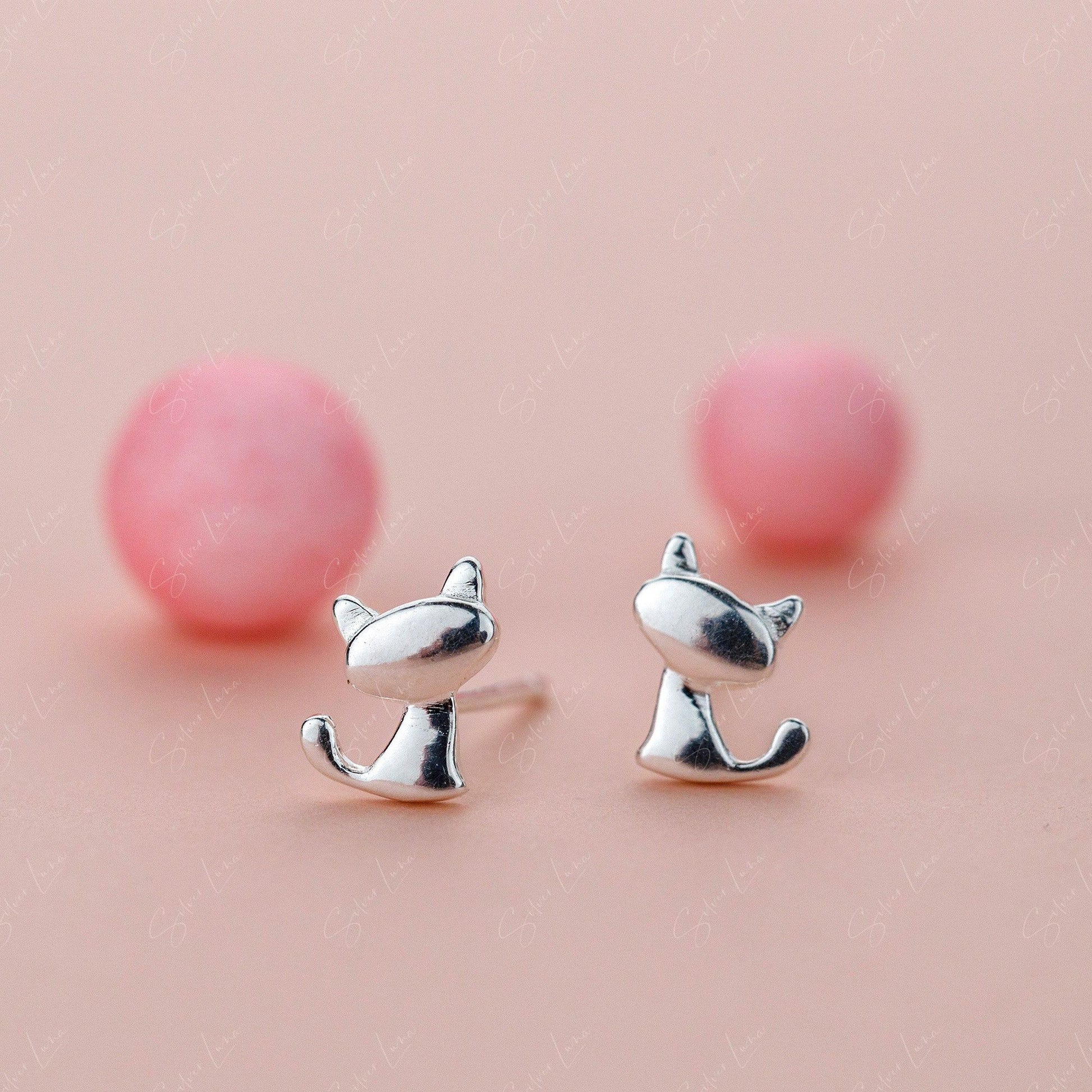 silver cat stud earrings