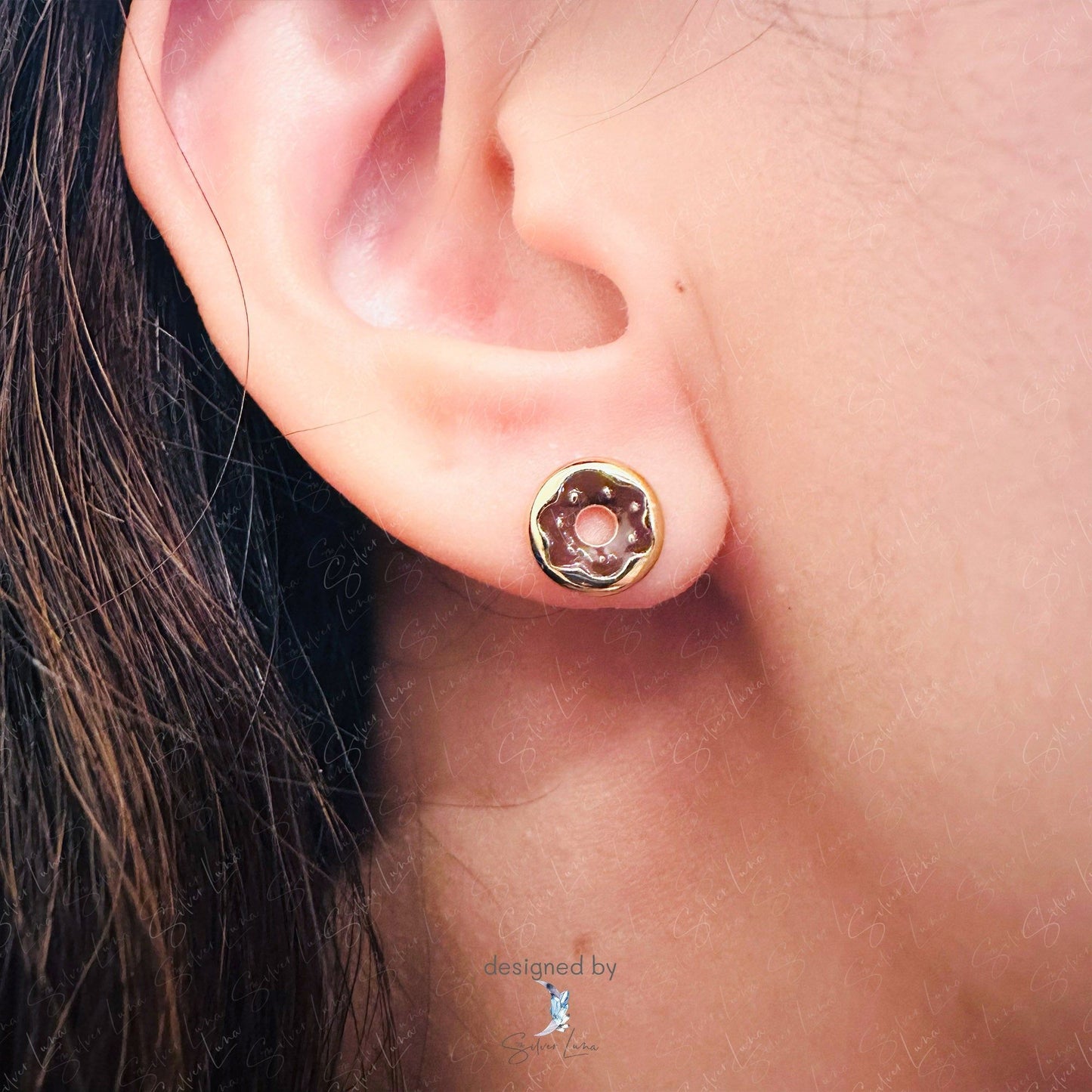 donut stud earrings