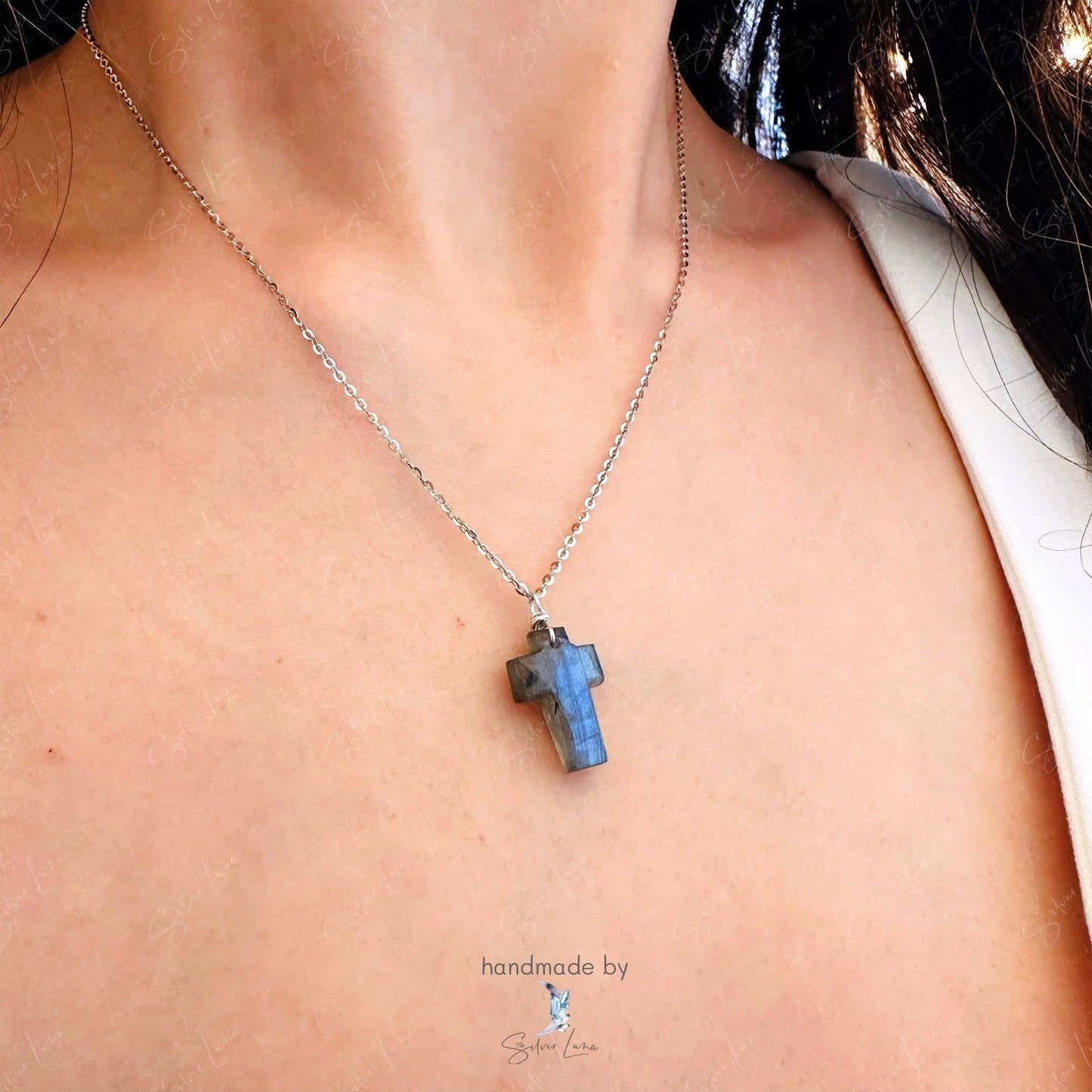 Christian cross pendant necklace