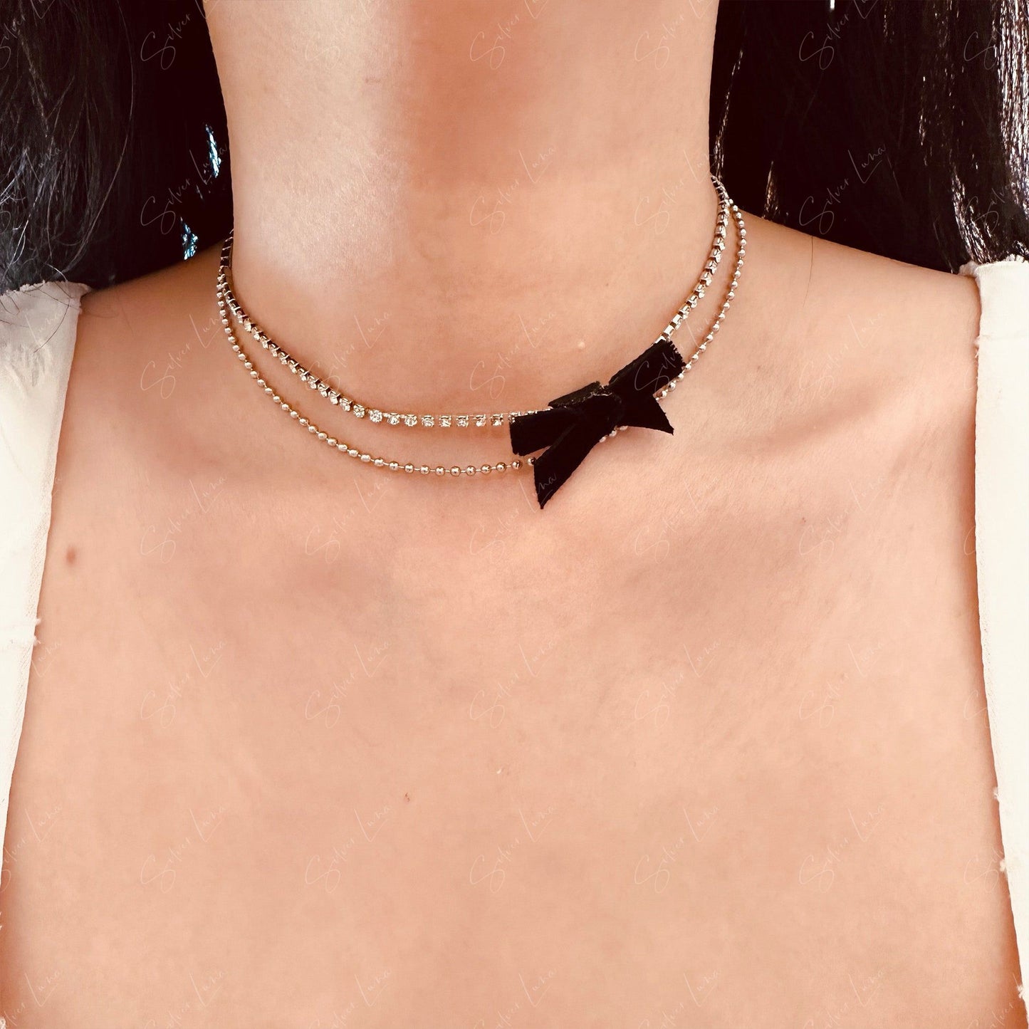 Crystal rhinestone bowtie choker necklace
