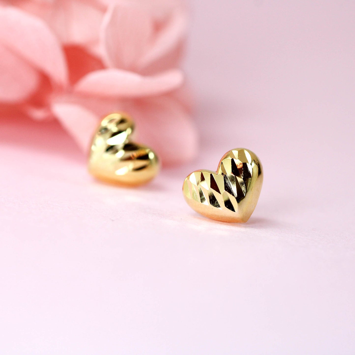 valentine texture heart stud earrings