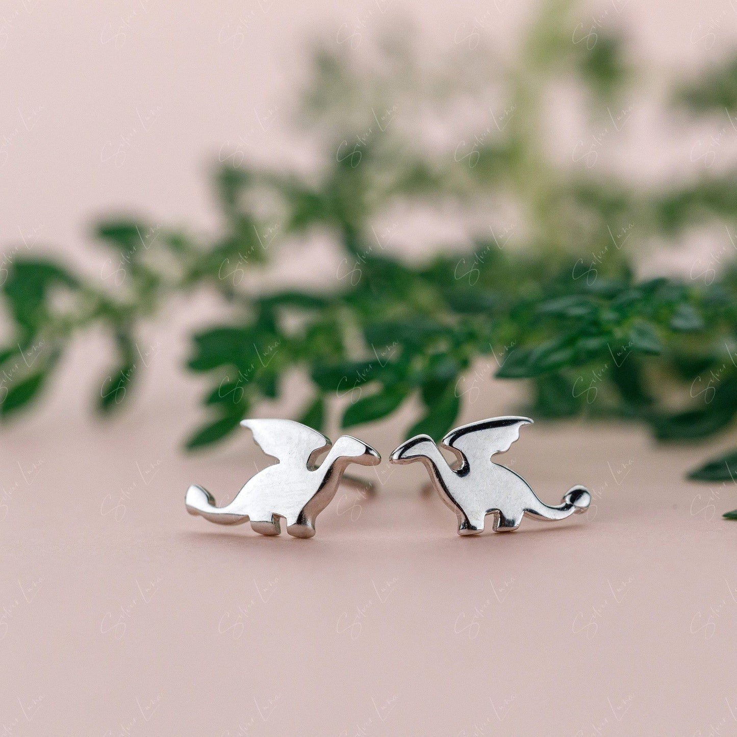 dragon animal stud earrings