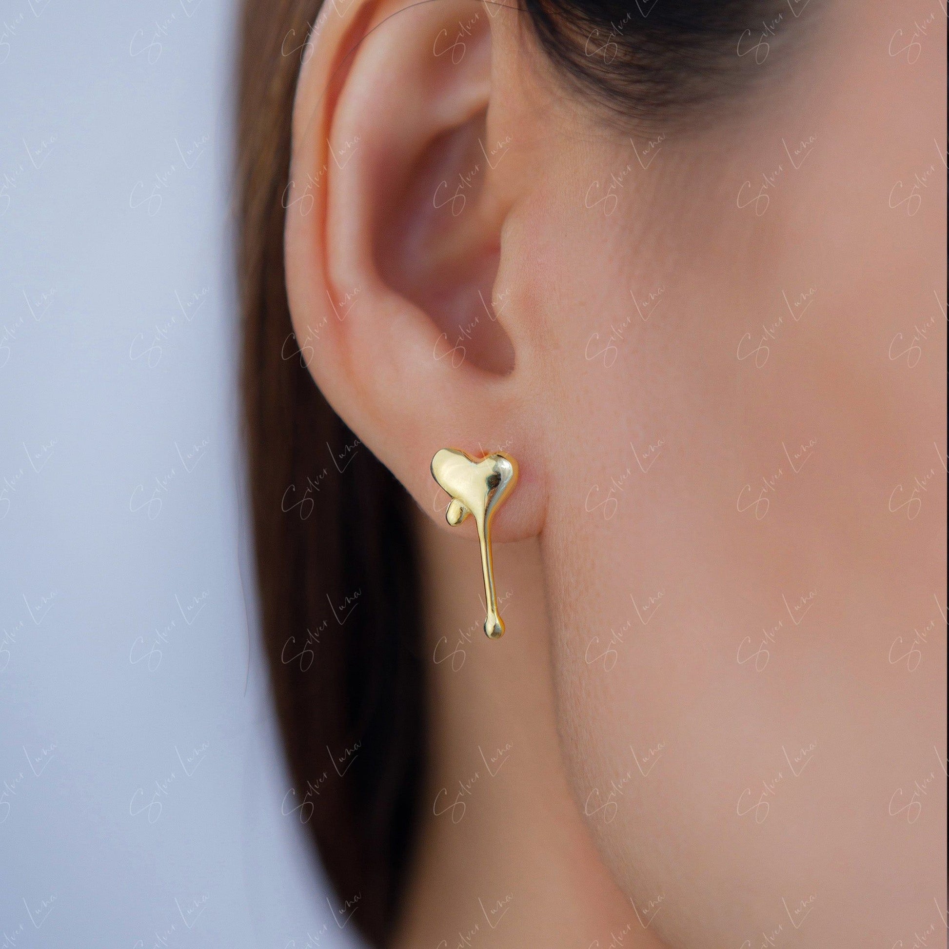 melting heart stud earrings