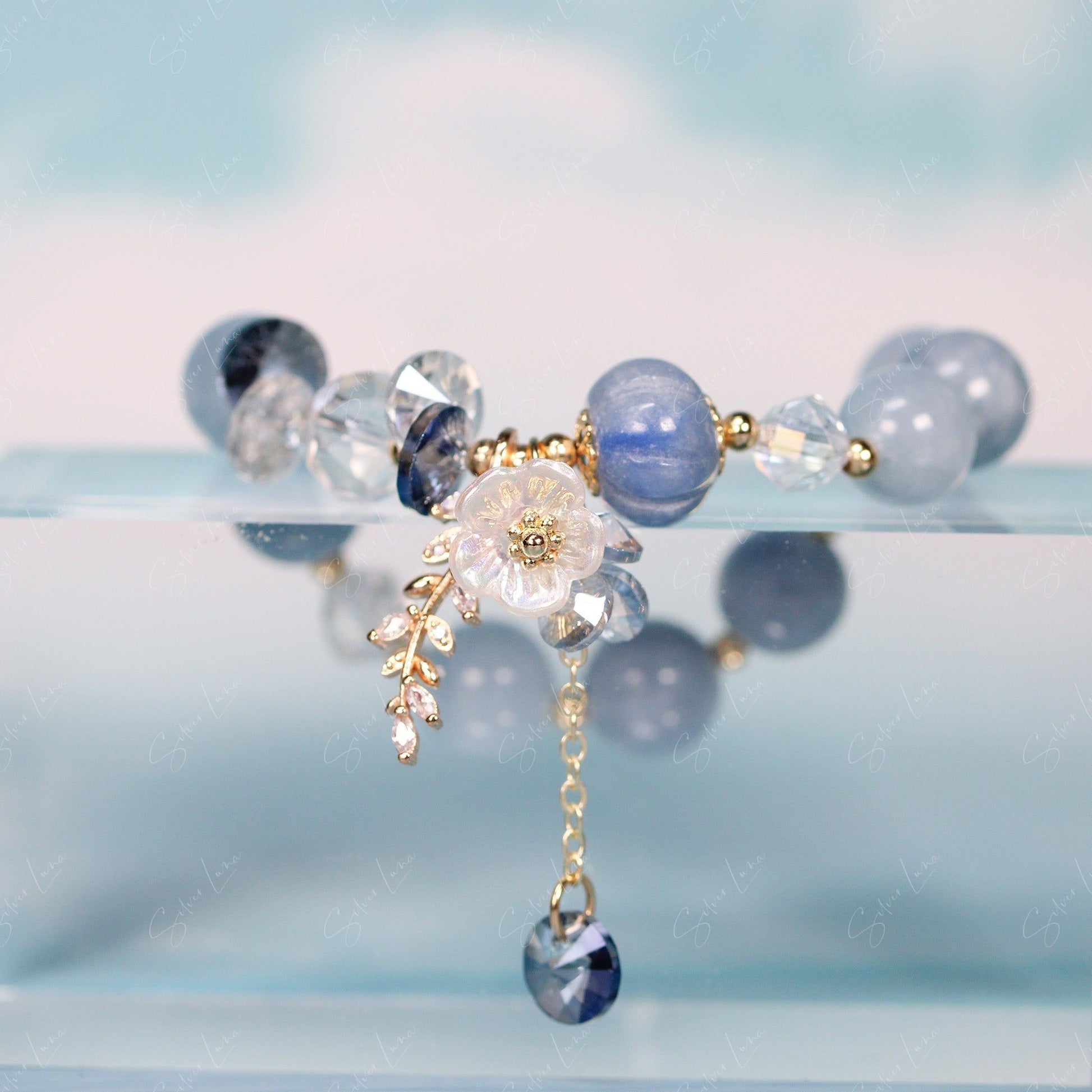 blue beaded fengshui braacelet