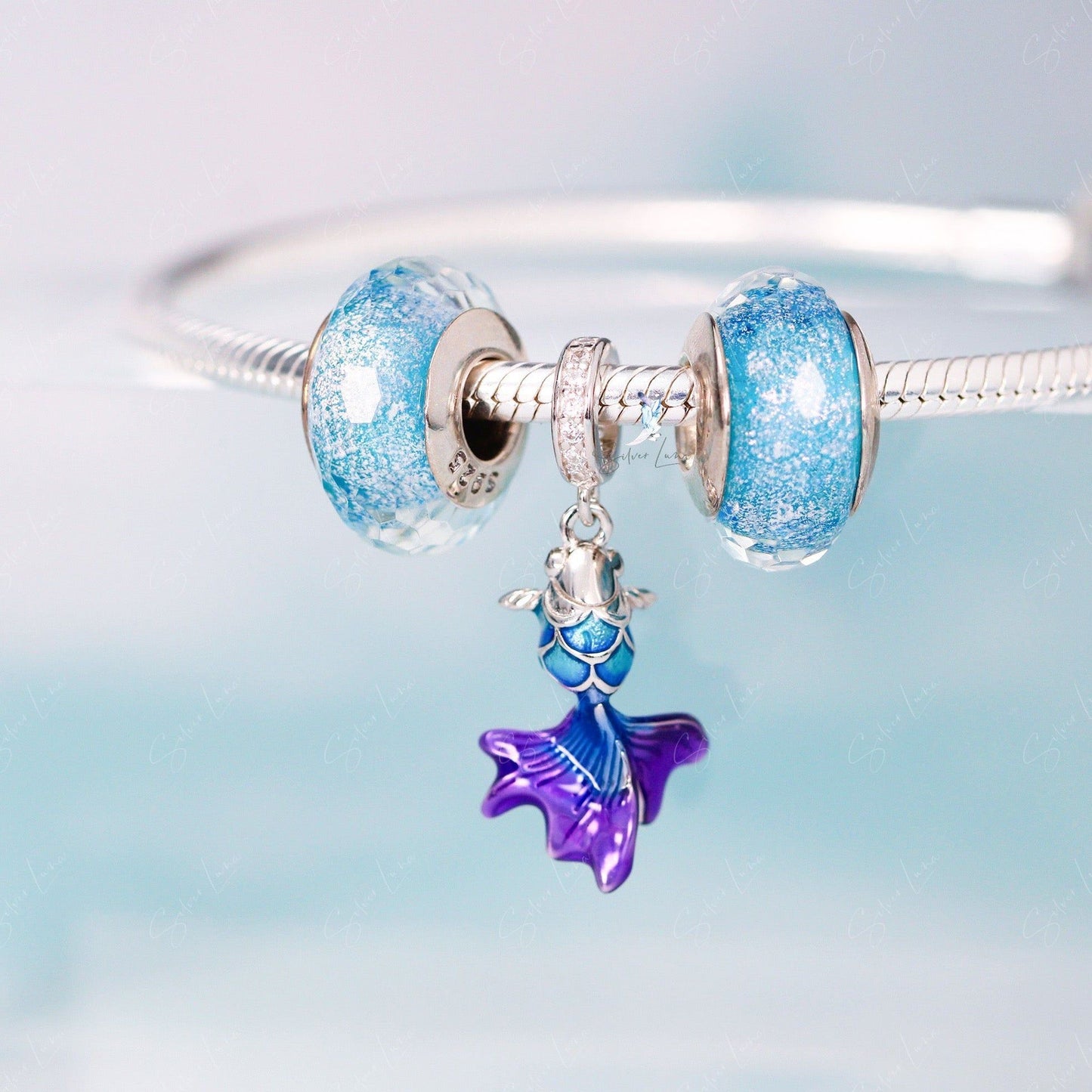 dangle fish charm