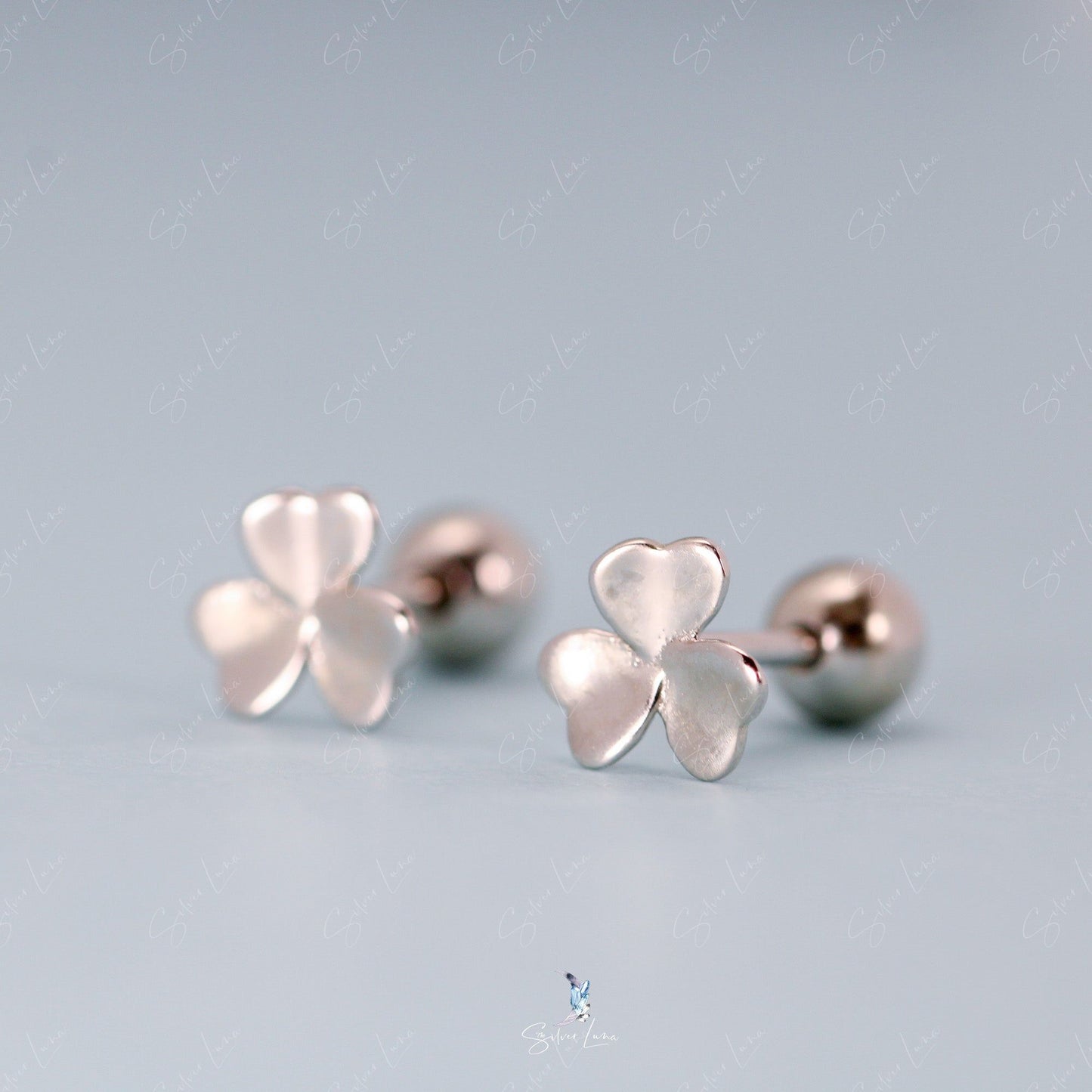 clover screw back stud earrings