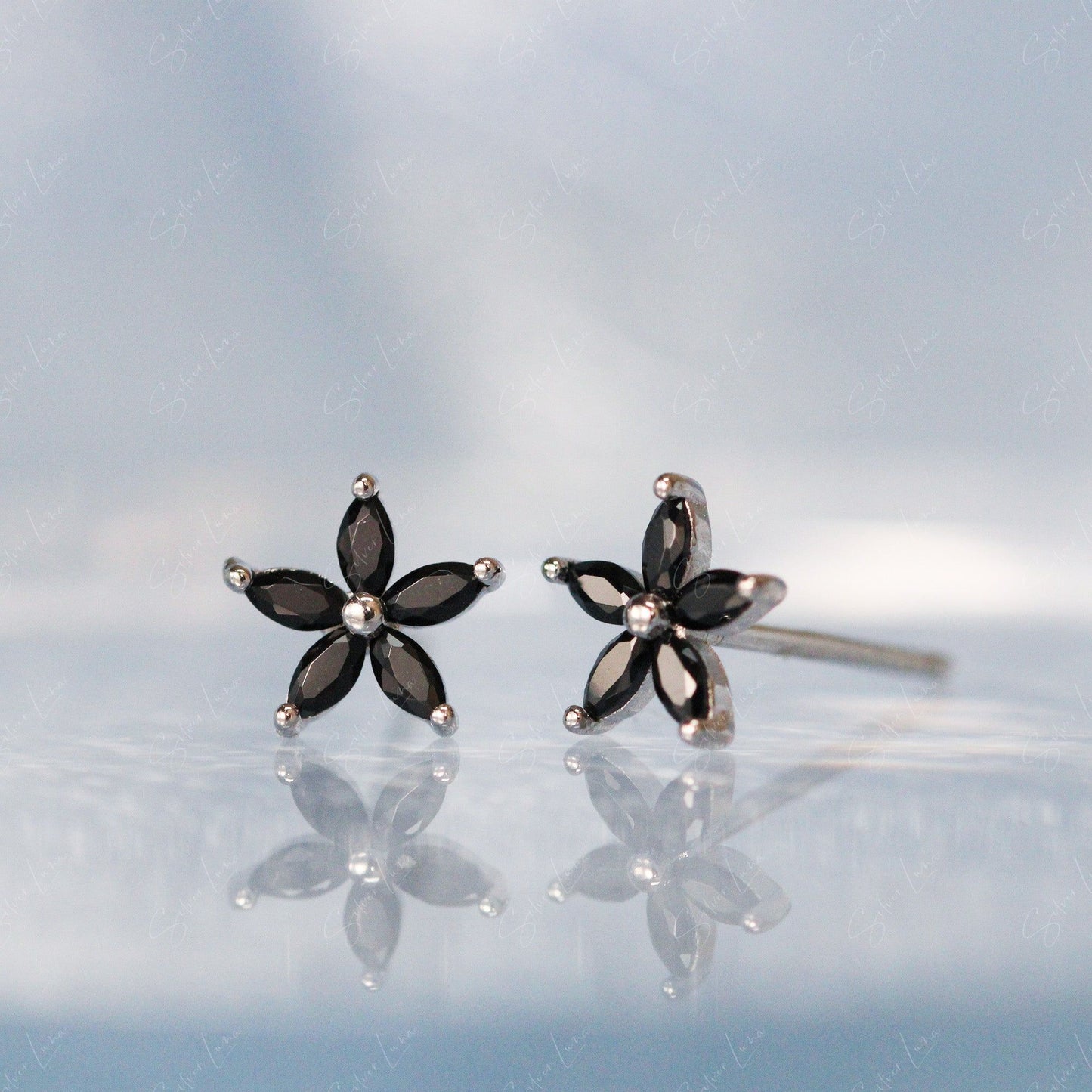 black flower stud earrings