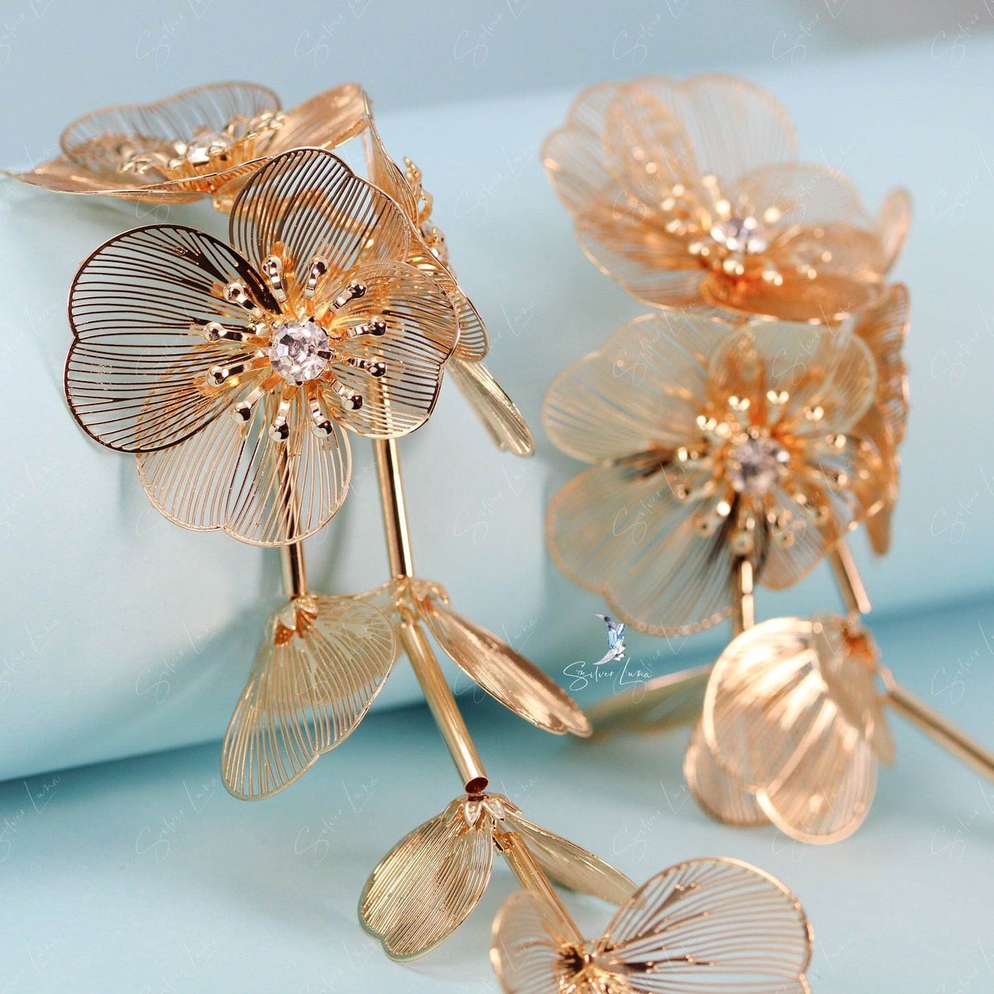 Exaggerate gold flower statement earrings