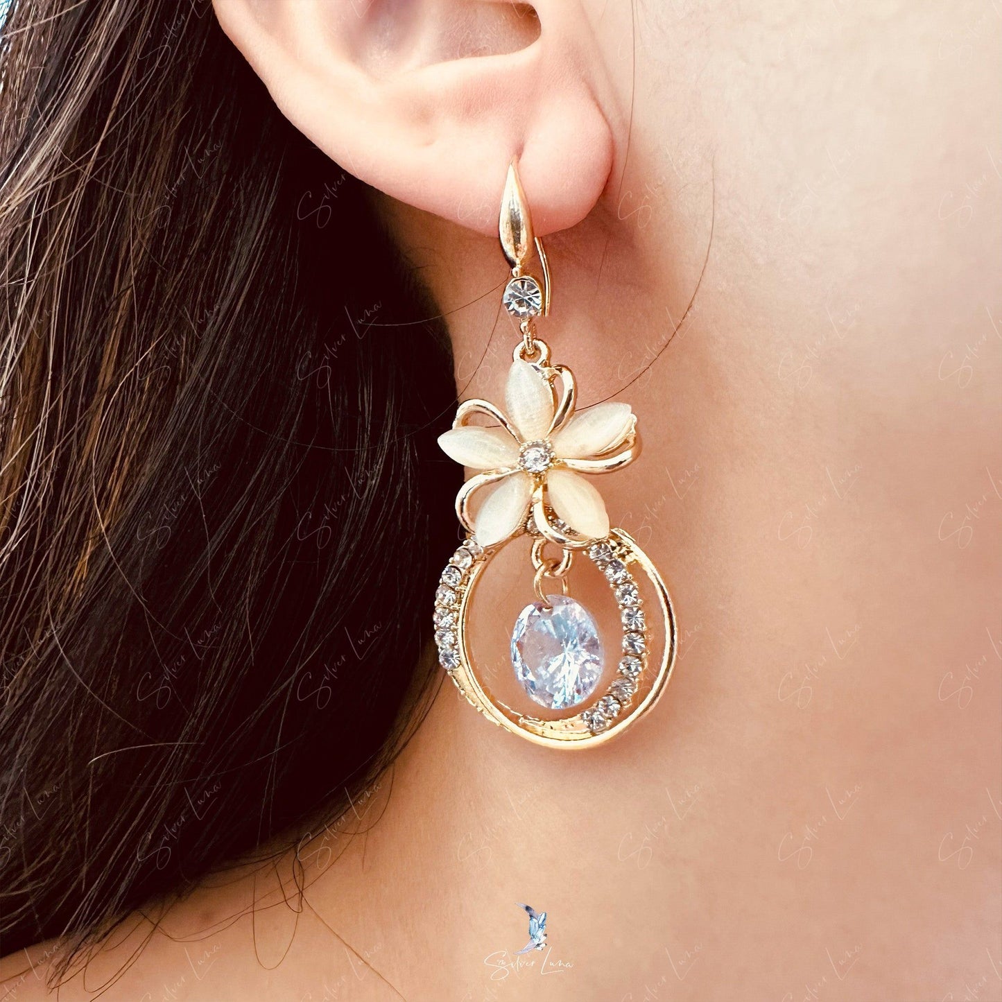Crystal flower dangle drop fashion earrings