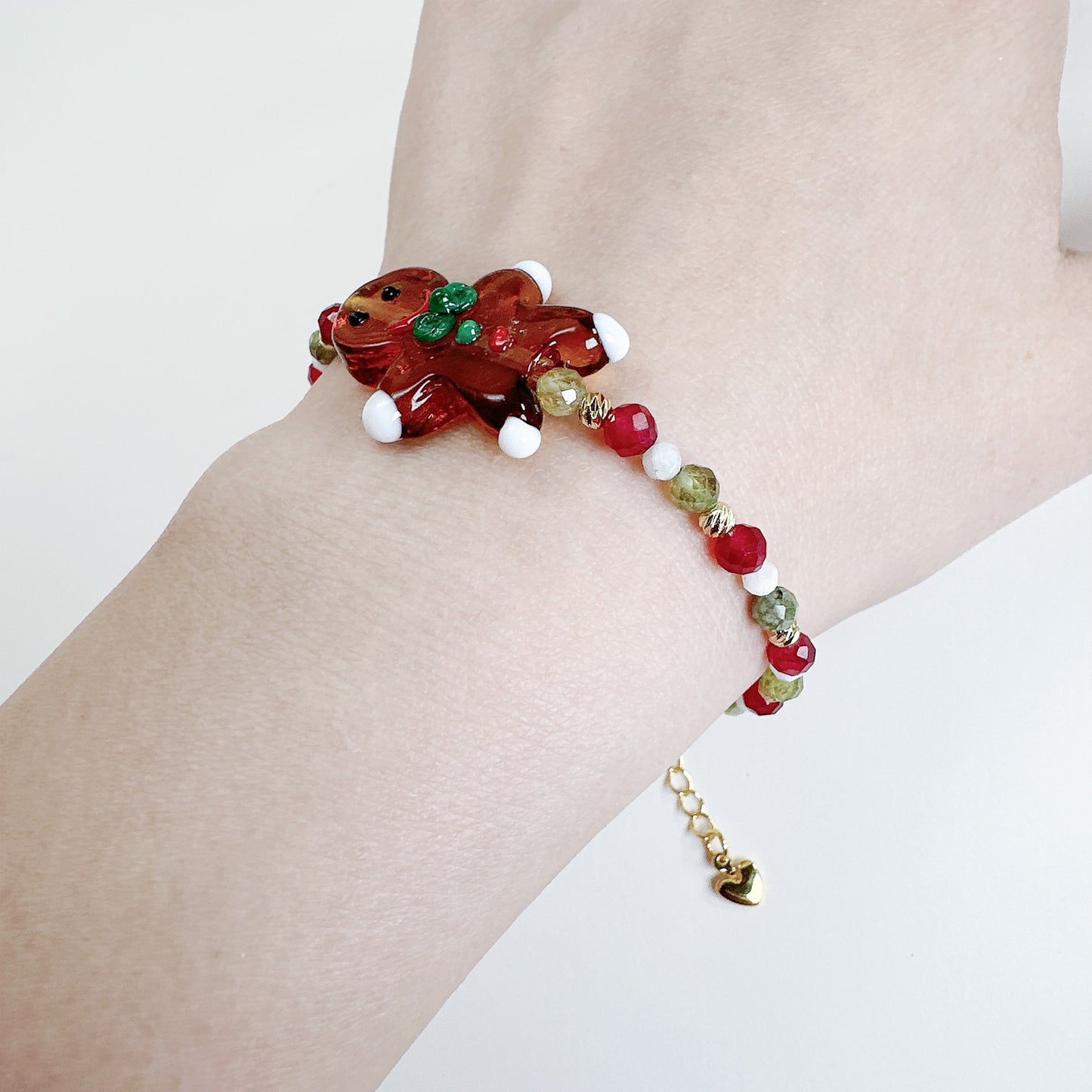 gingerbread man Christmas beaded bracelet