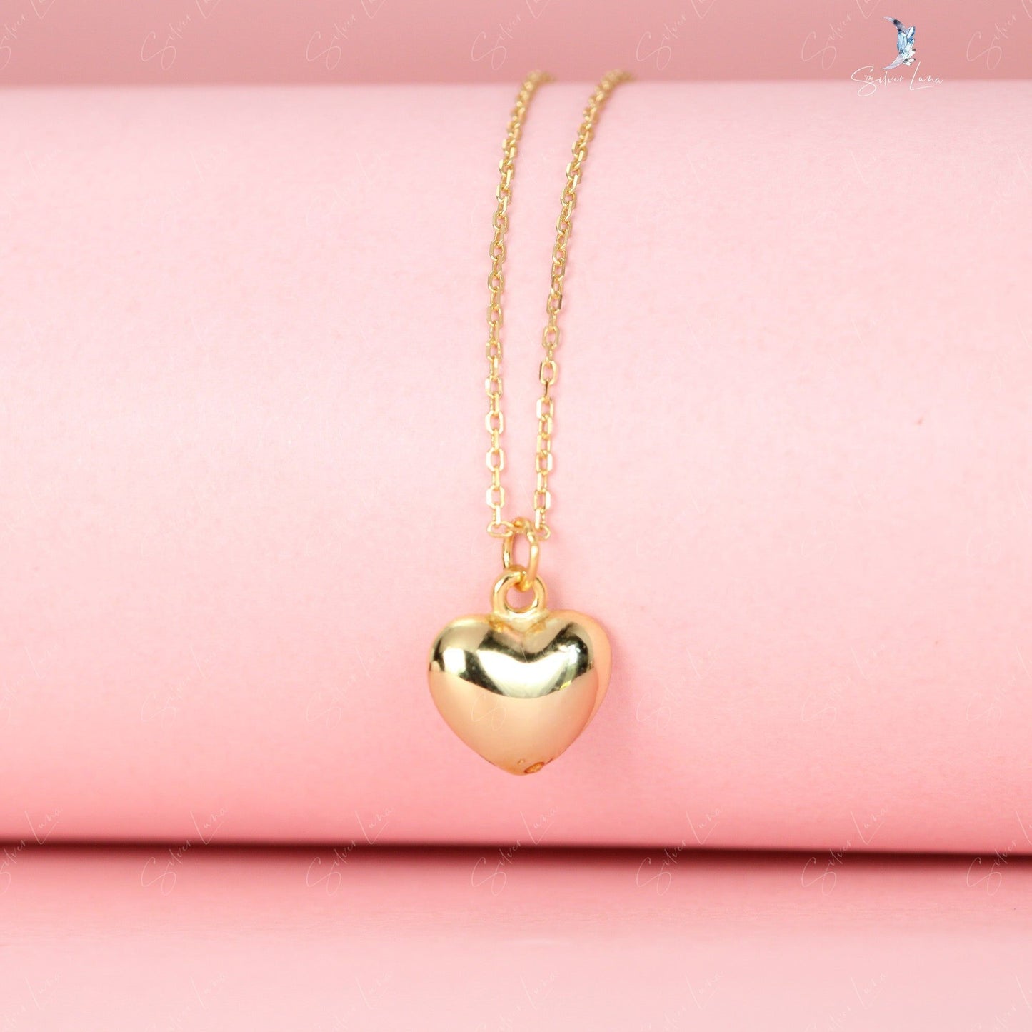 gold heart necklace