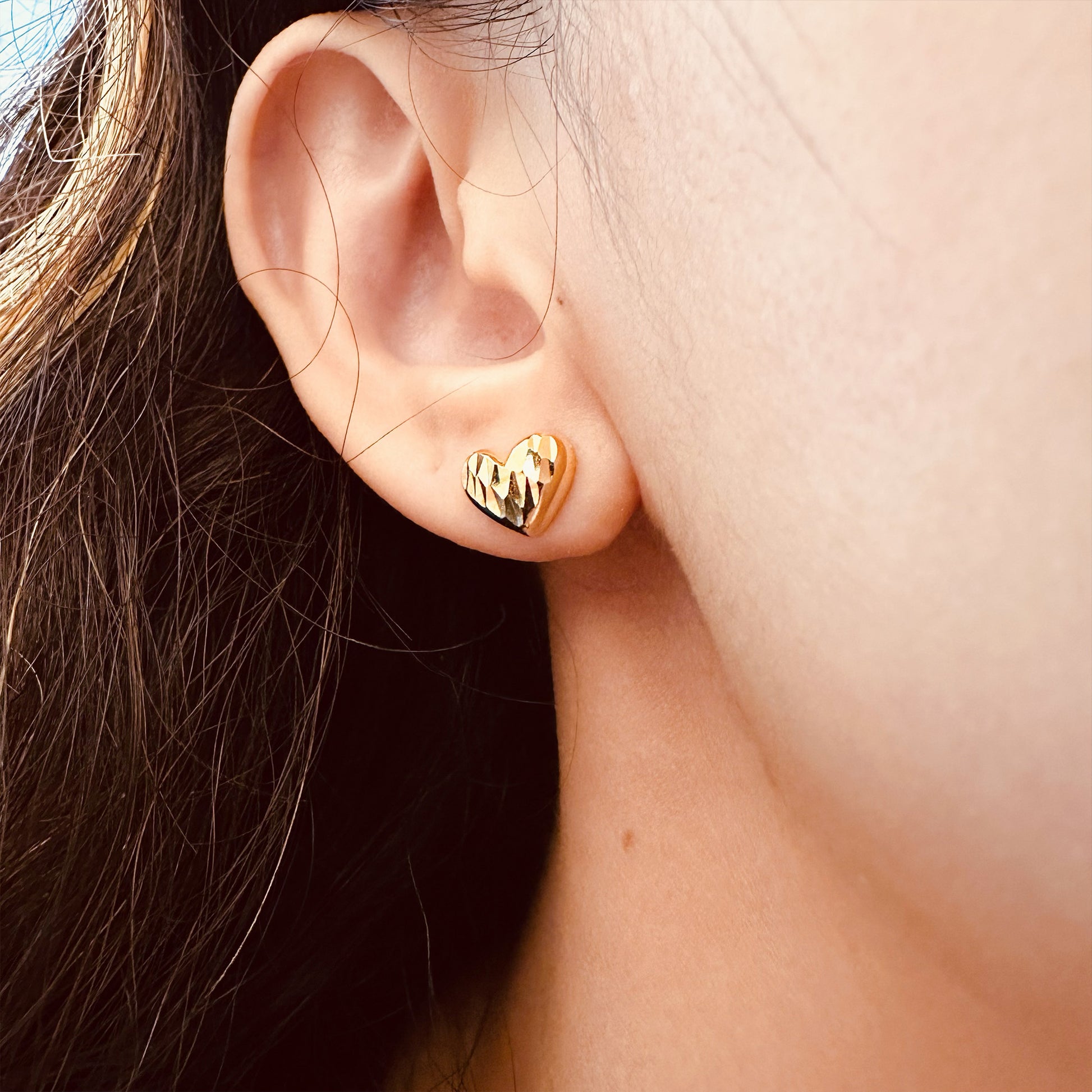 valentine texture heart stud earrings