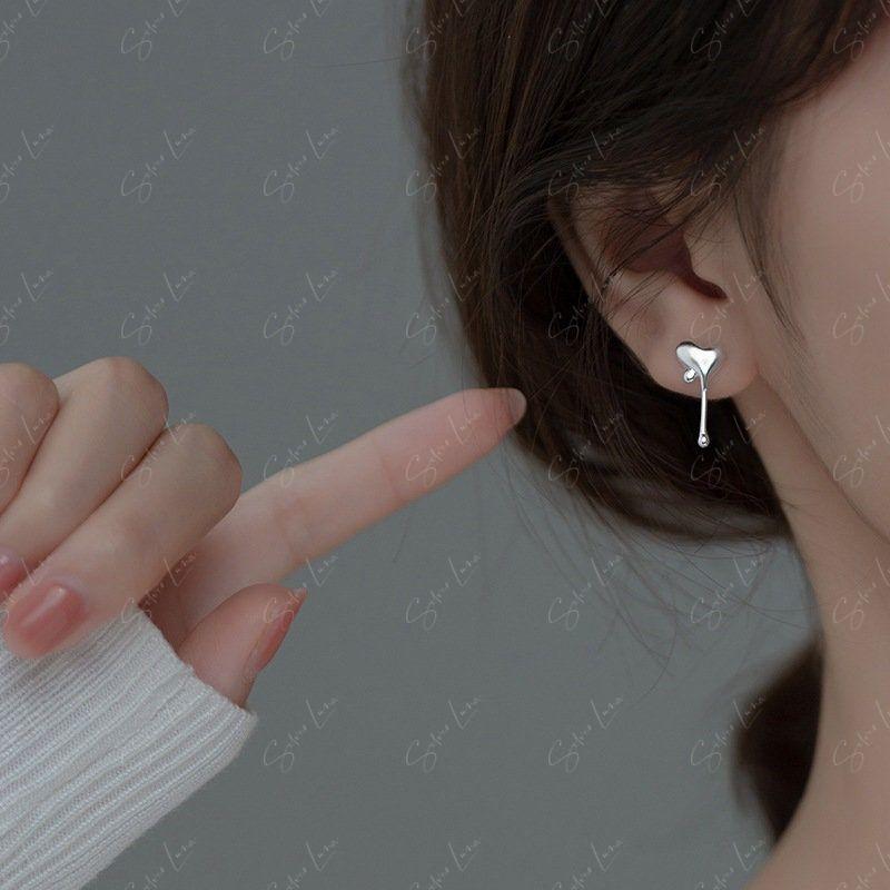 melting heart stud earrings
