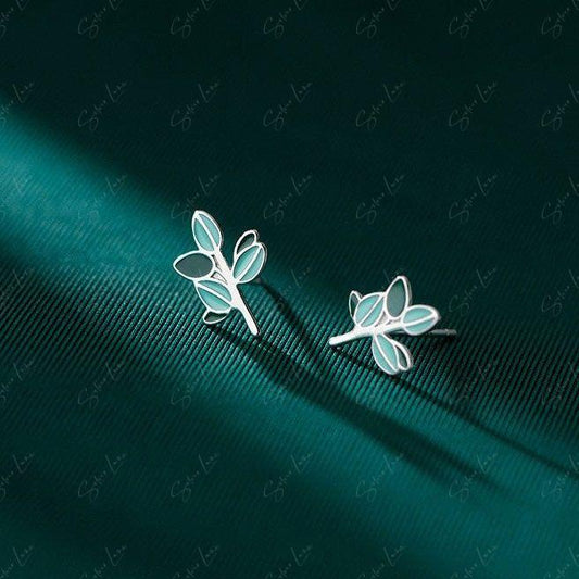 leave stud earrings