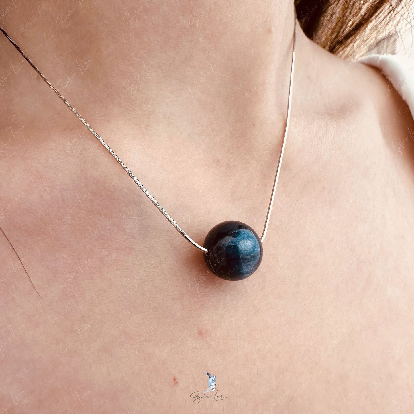 Kyanite bead snake chain necklace