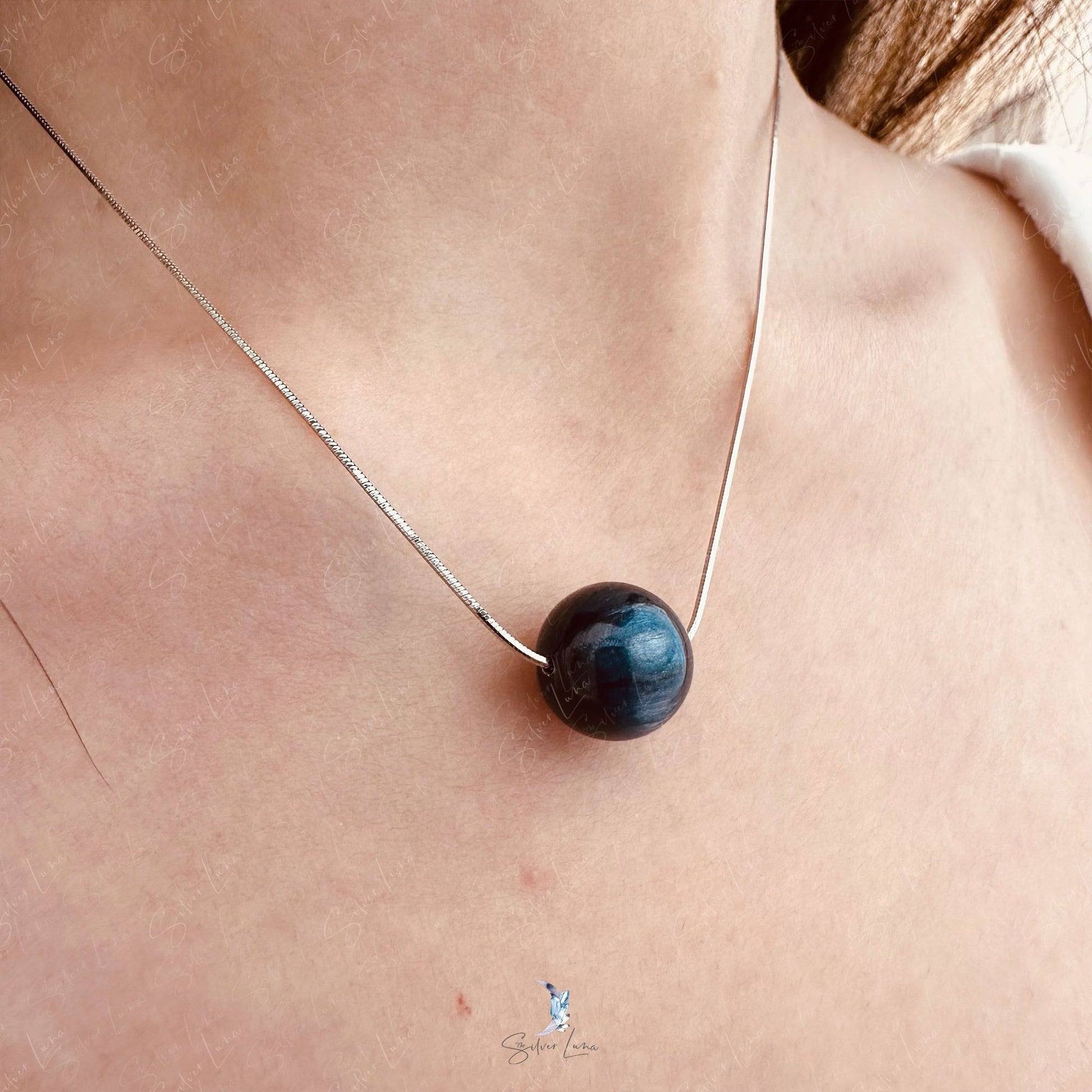 Kyanite bead snake chain necklace