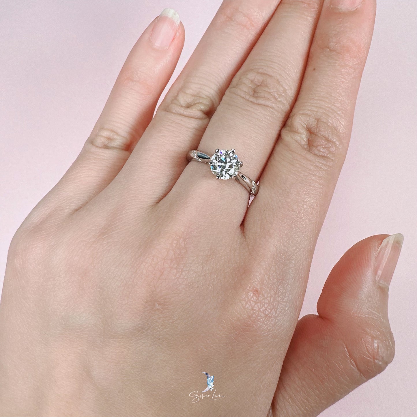 Moissanite engagement ring