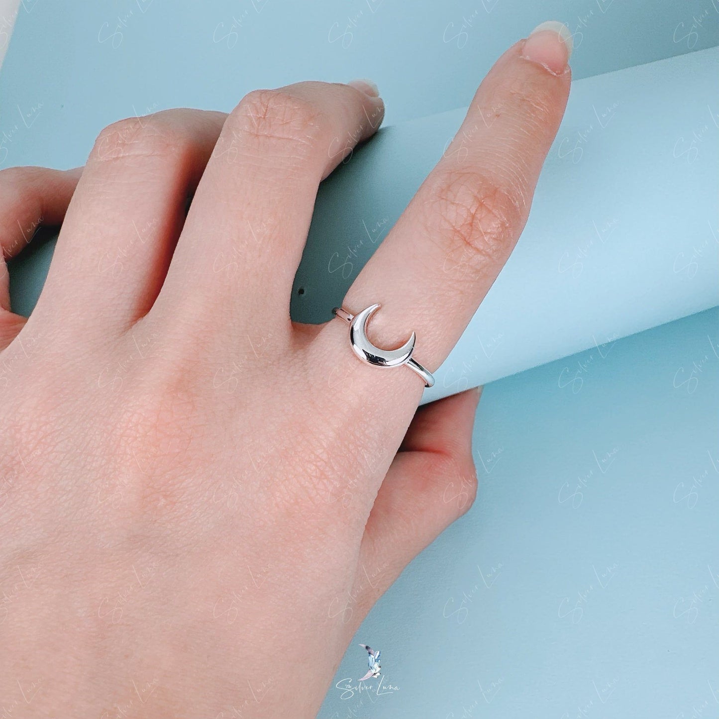 Crescent moon resizable ring in sterling silver