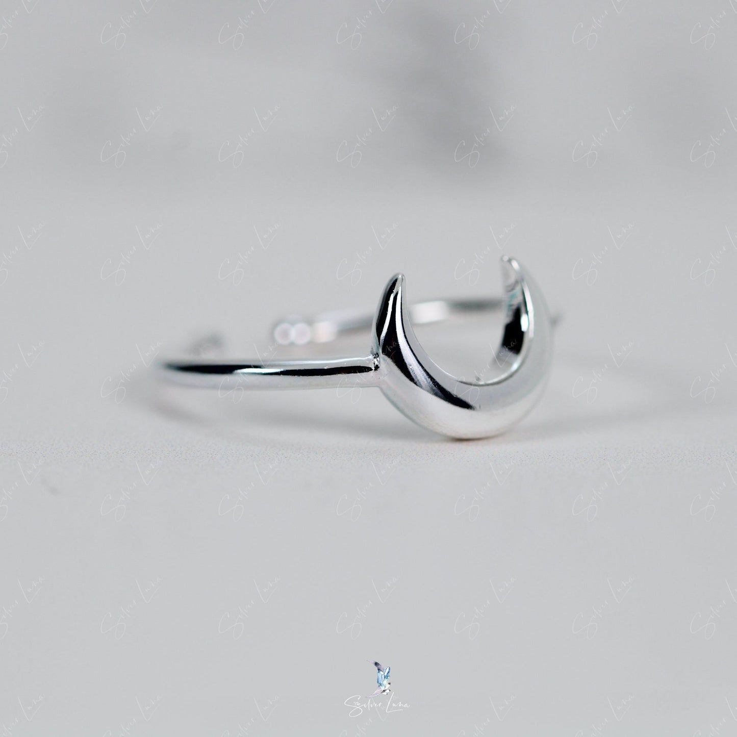 Crescent moon resizable ring in sterling silver