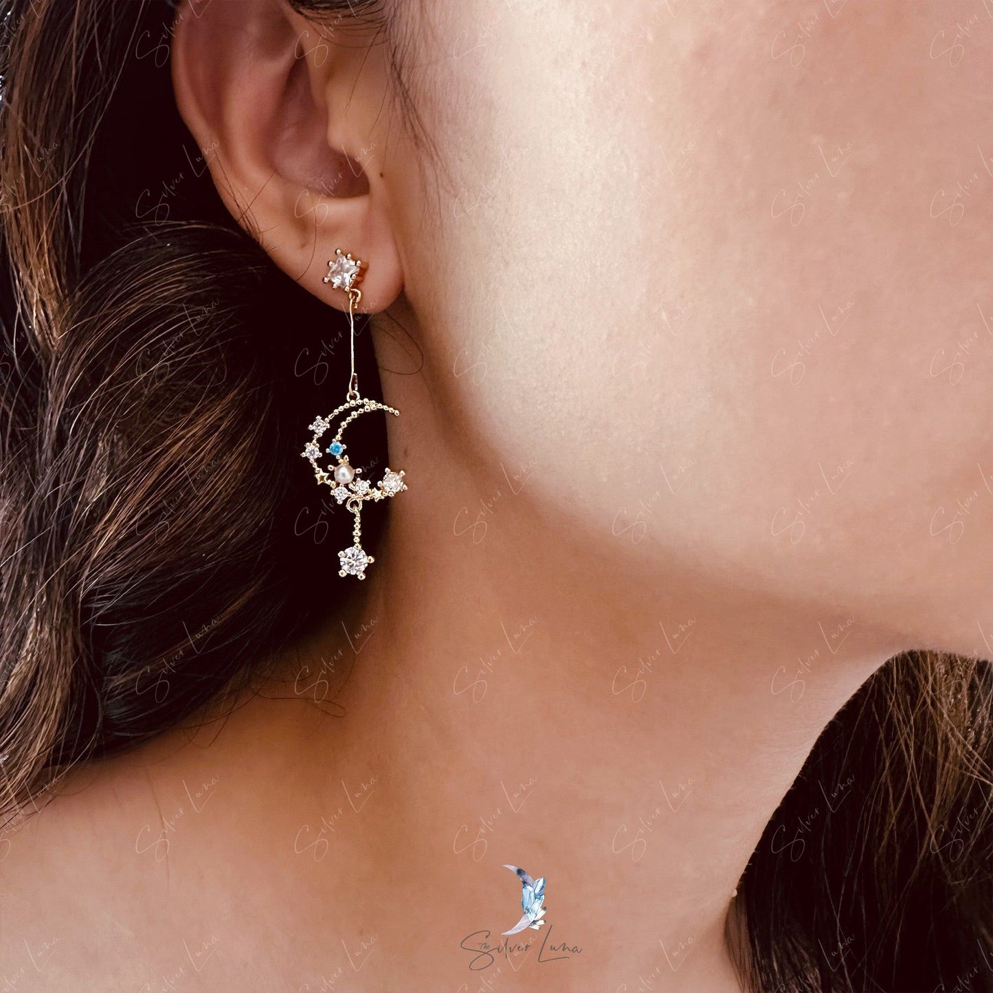 Rhinestone crescent moon dangle drop earrings