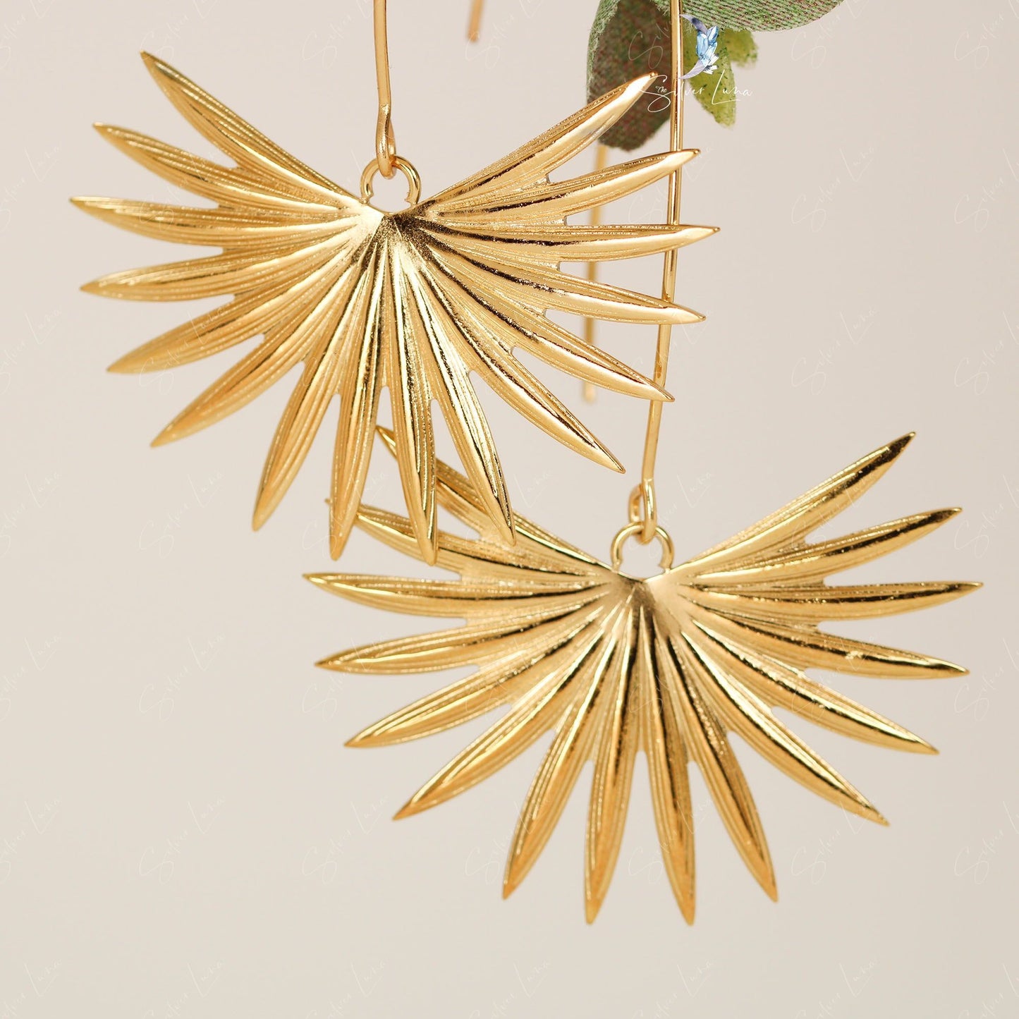 Stainless steel palm tree leaf dangle earrings