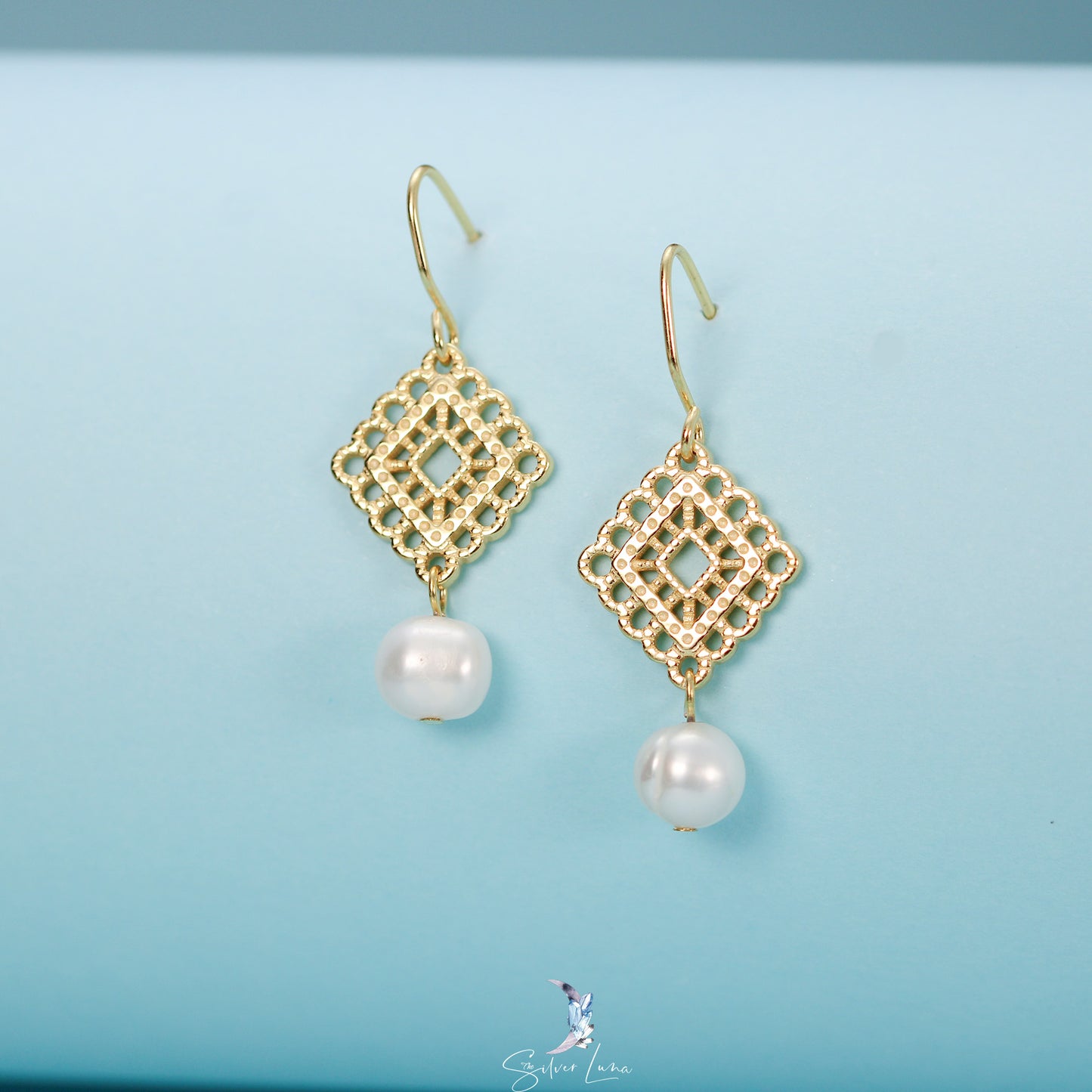 pearl dangle drop earrings