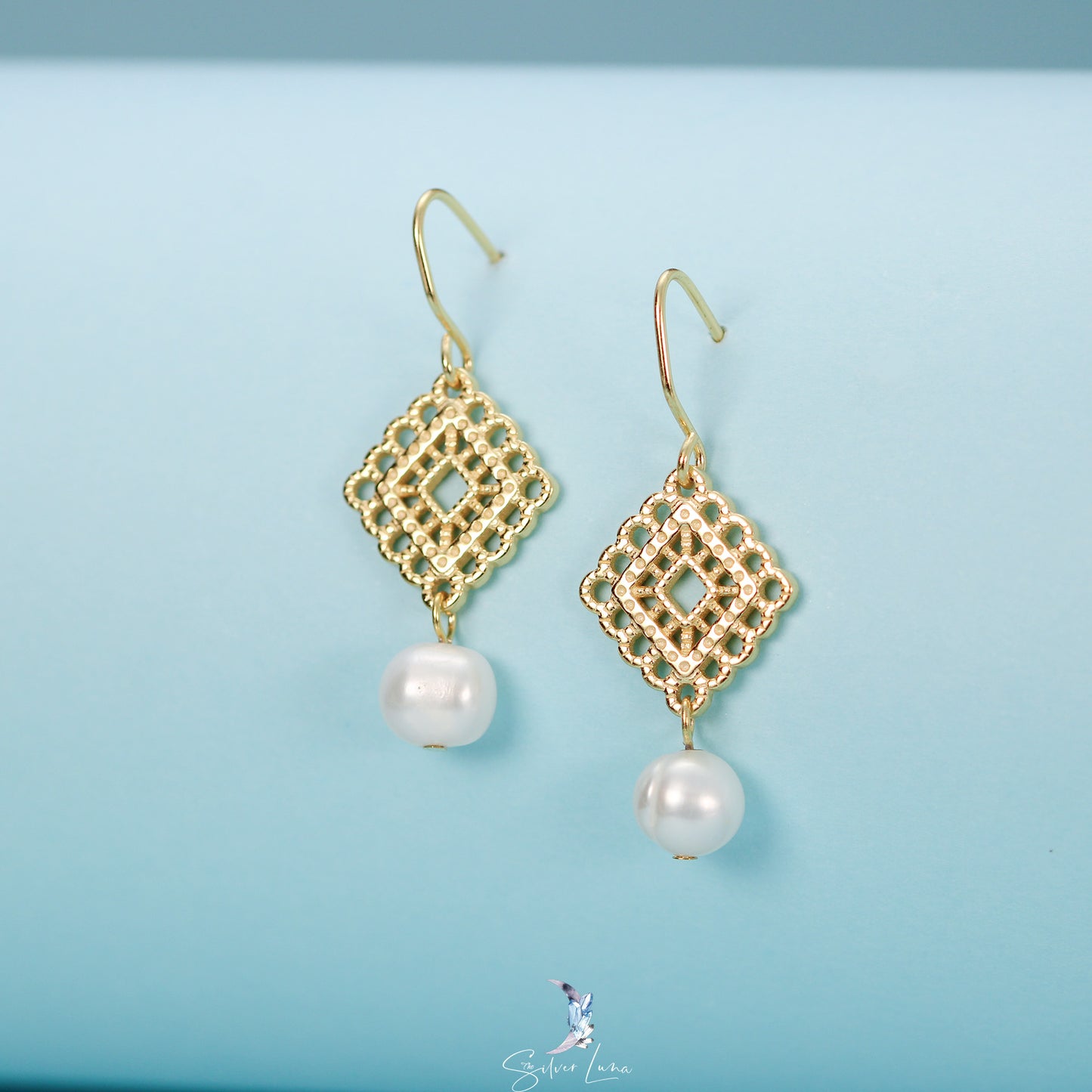 pearl dangle drop earrings