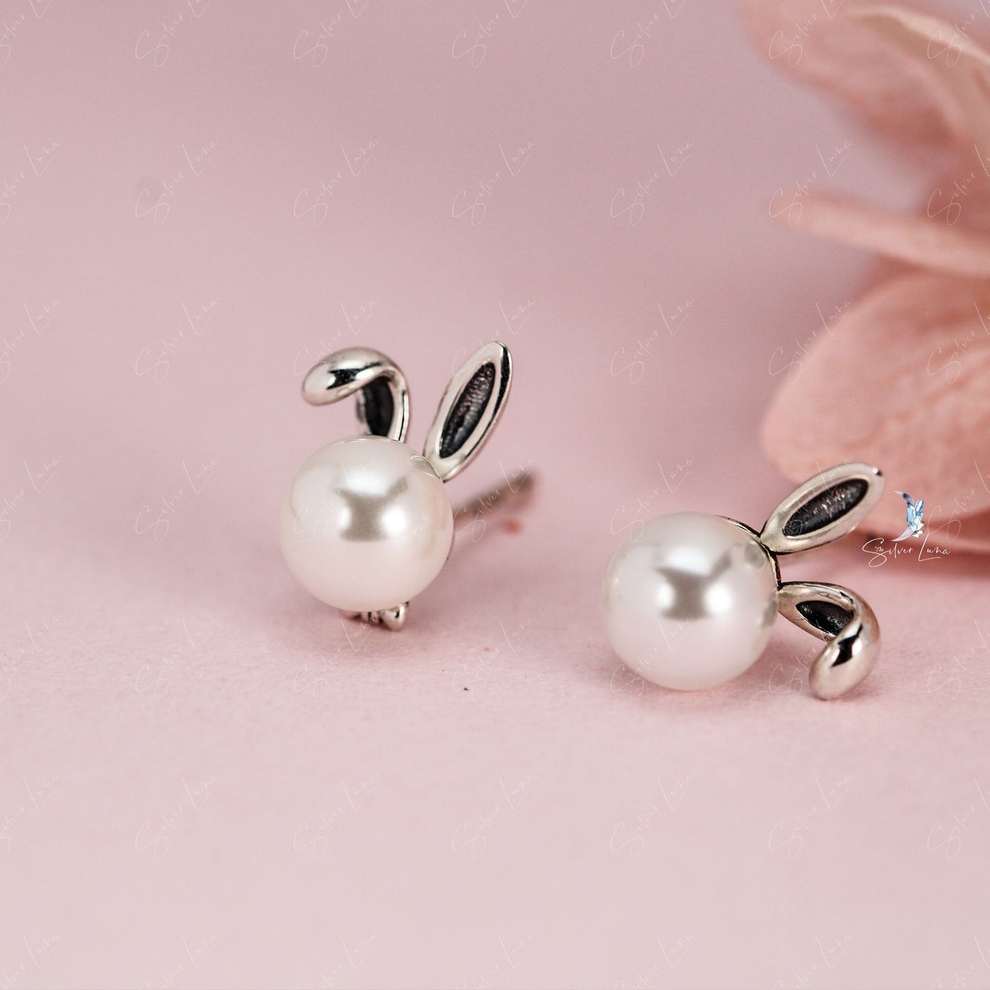Cute rabbit bunny ears pearl stud earrings