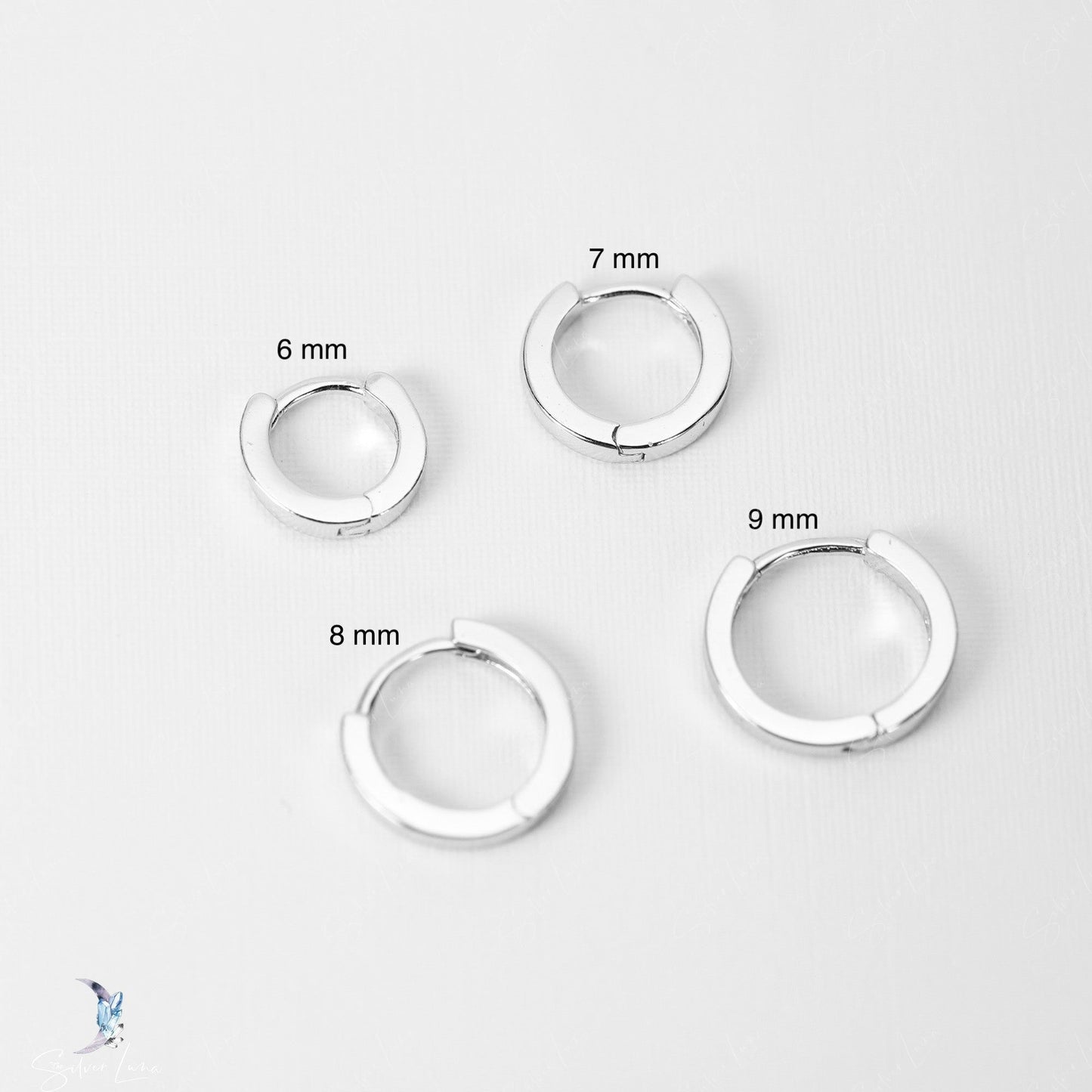 minimalist hoop earrings