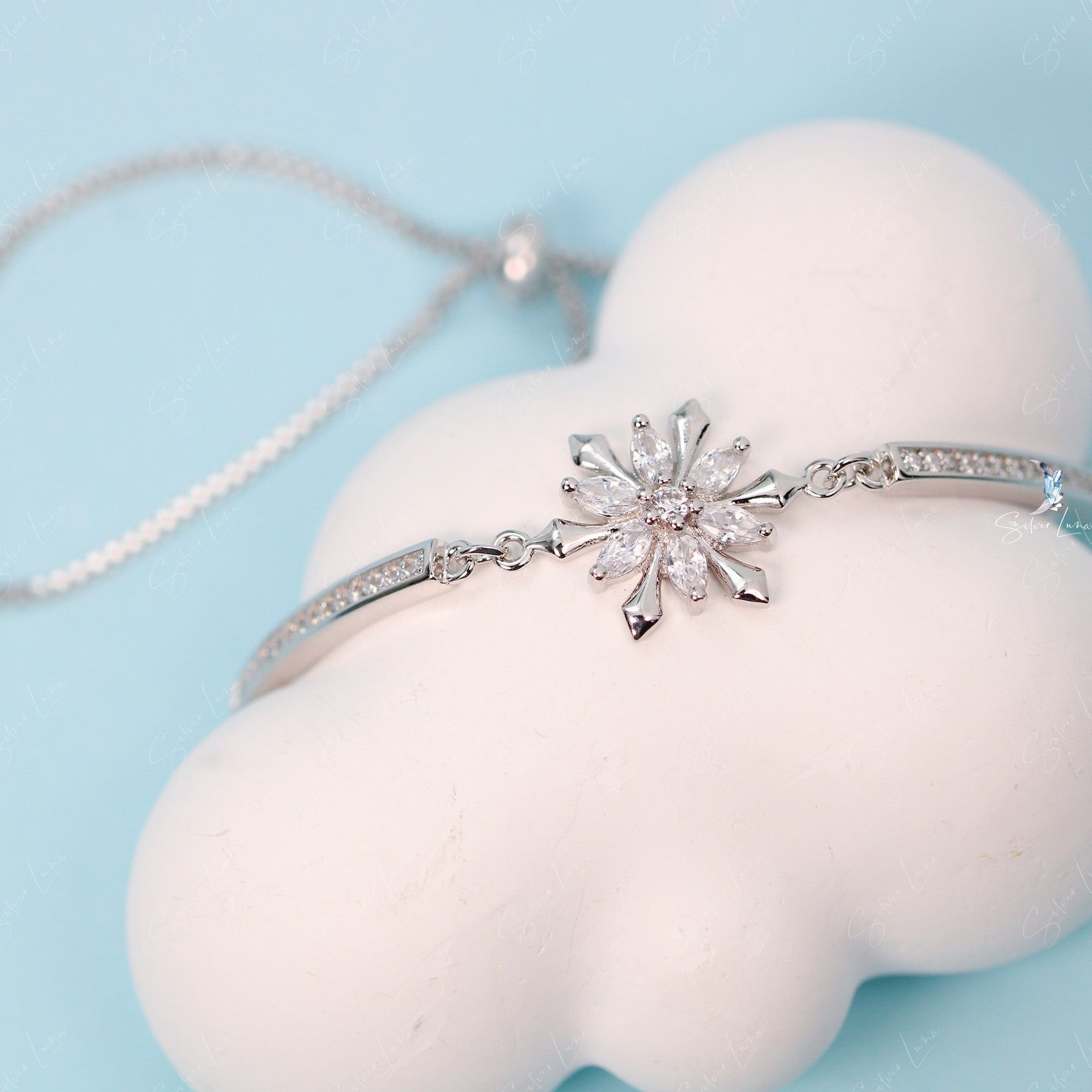 snow flower bracelet