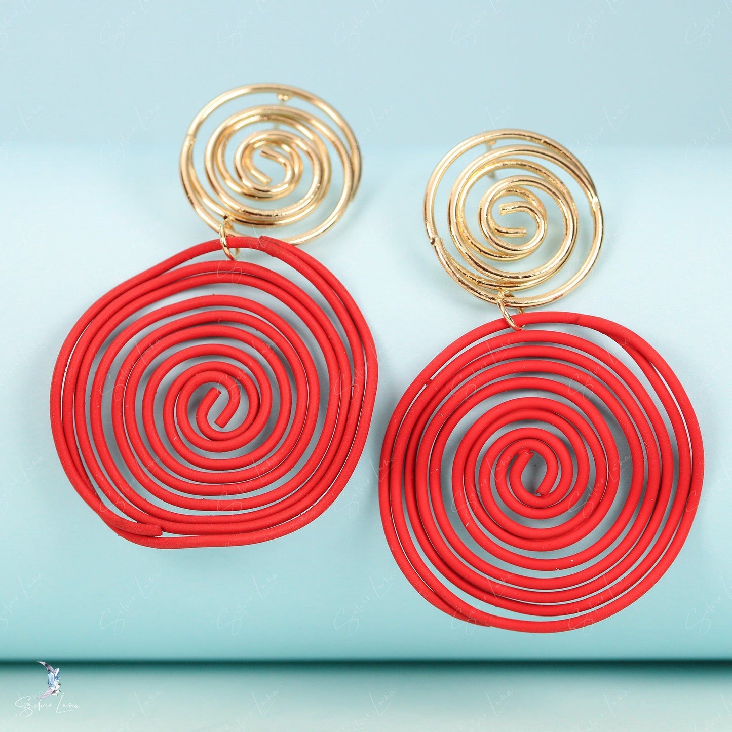 Abstract geometric circle statement earrings