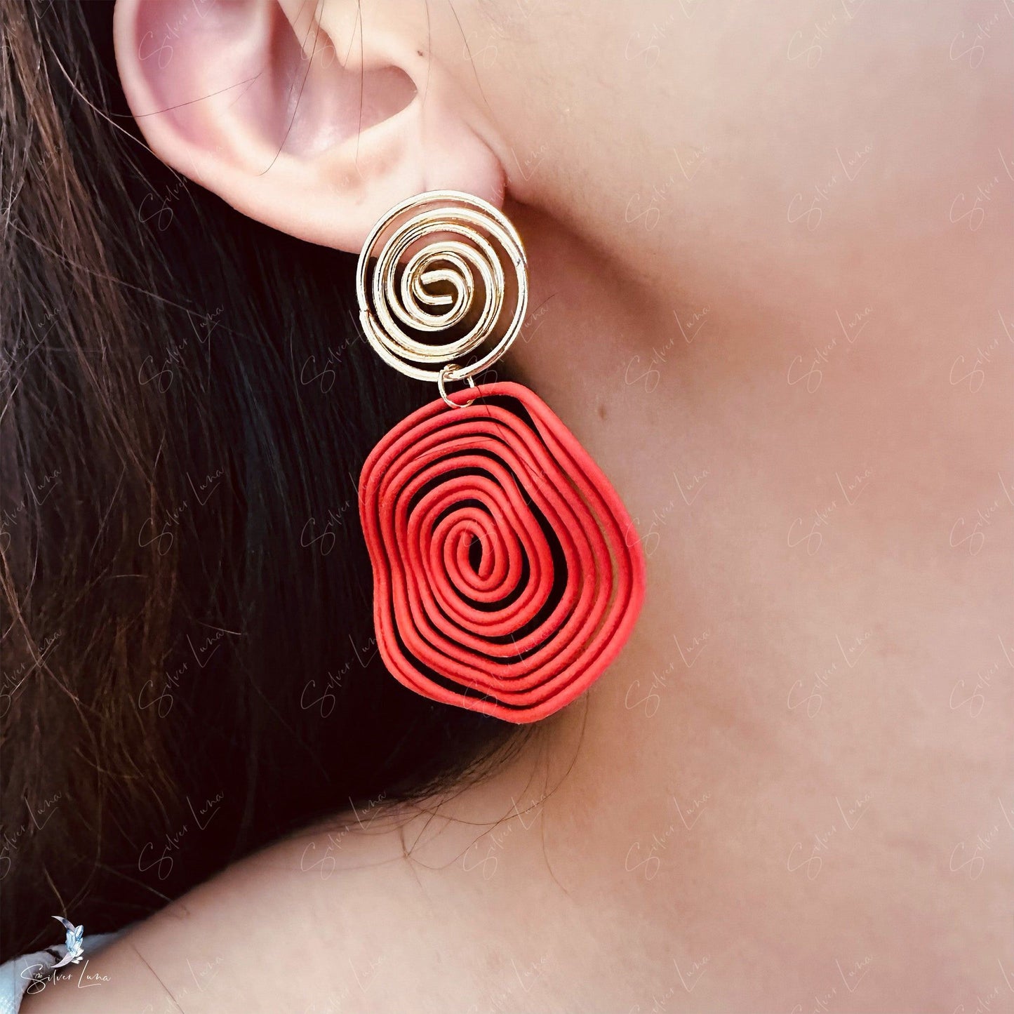 Abstract geometric circle statement earrings