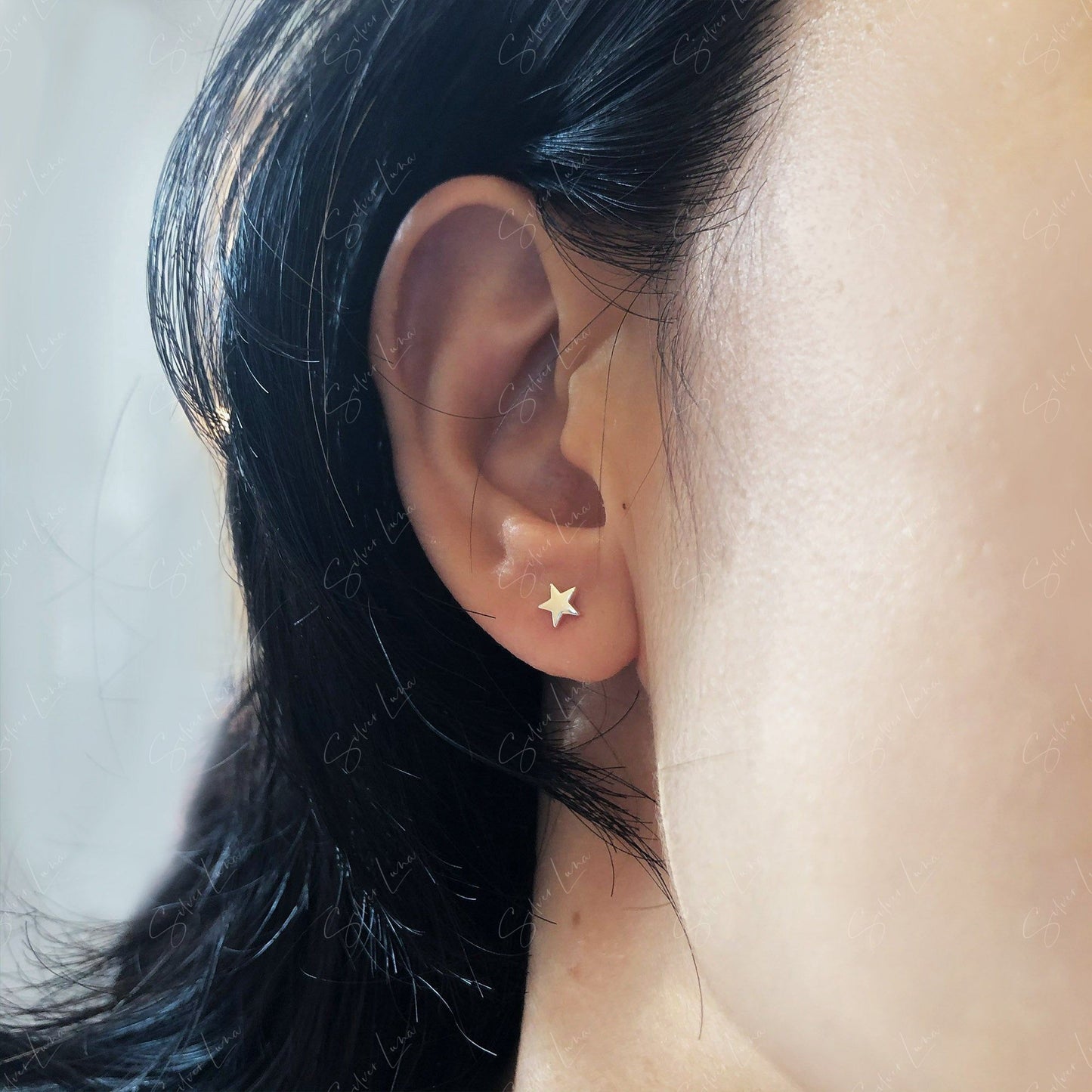 Tiny Star Screw Back Stud Earrings