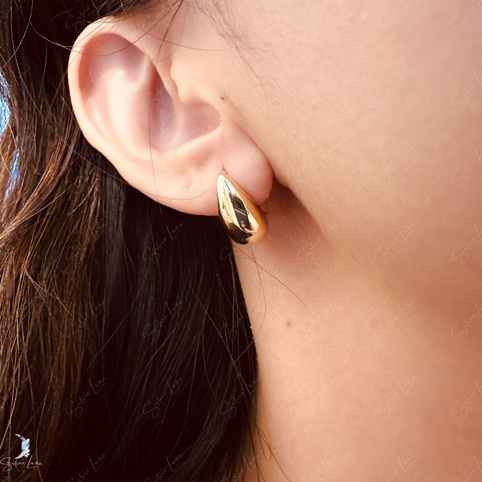 elegant teardrop earrings