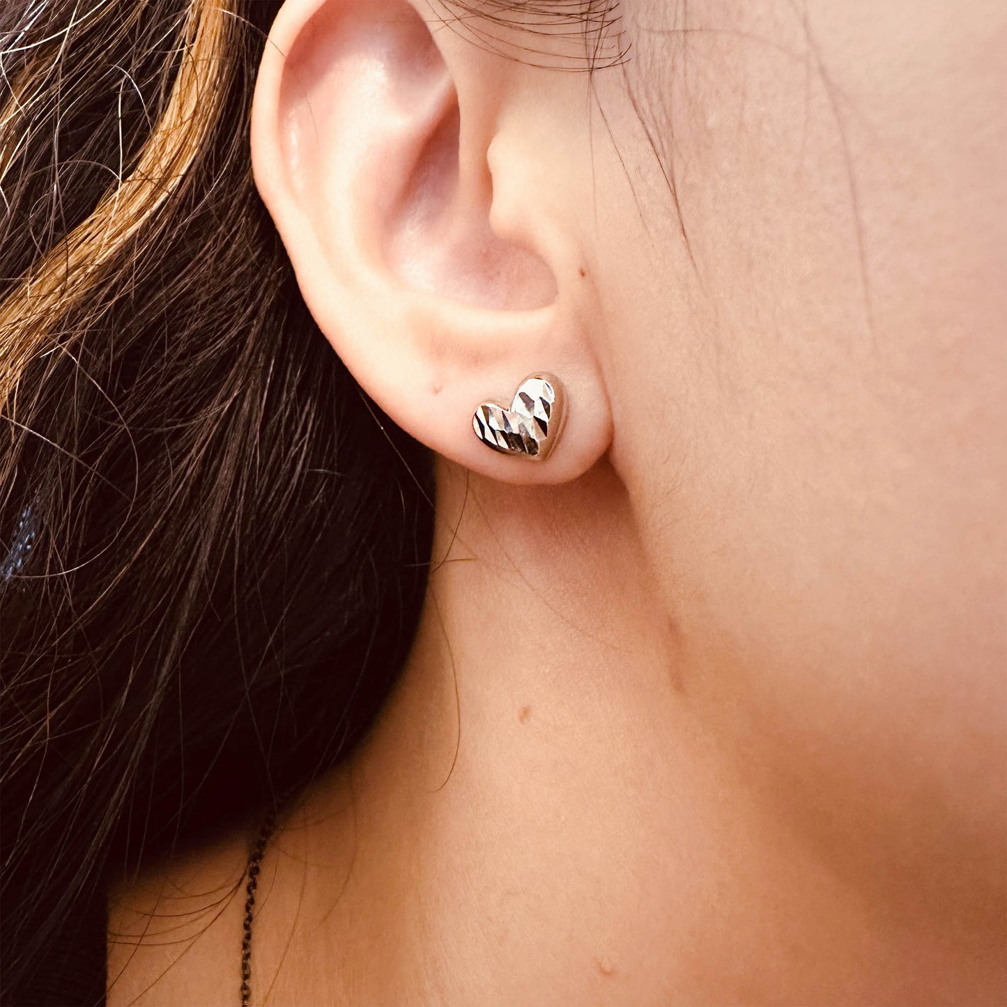 valentine texture heart stud earrings