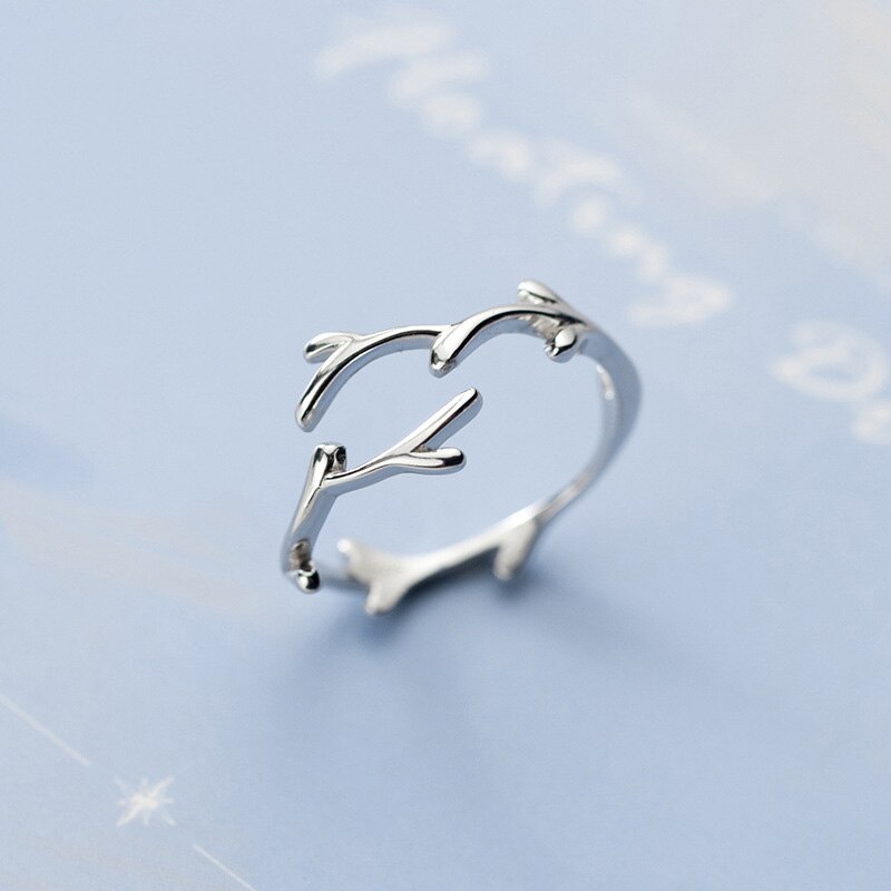 Minimalist tree branch adjustable ring