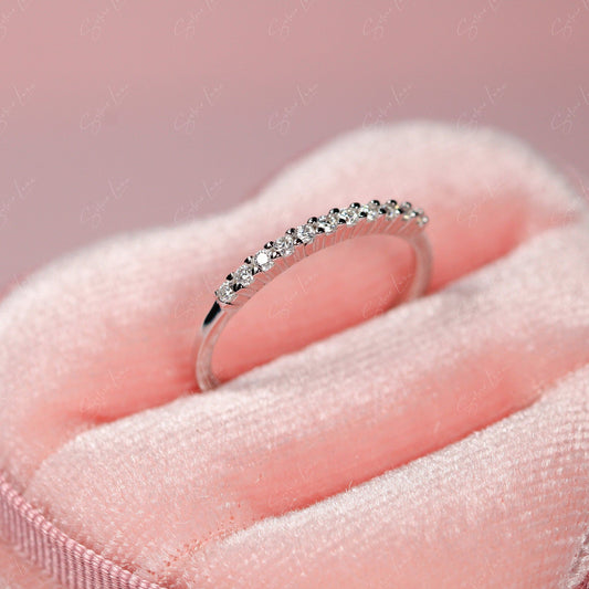 Moissanite wedding ring