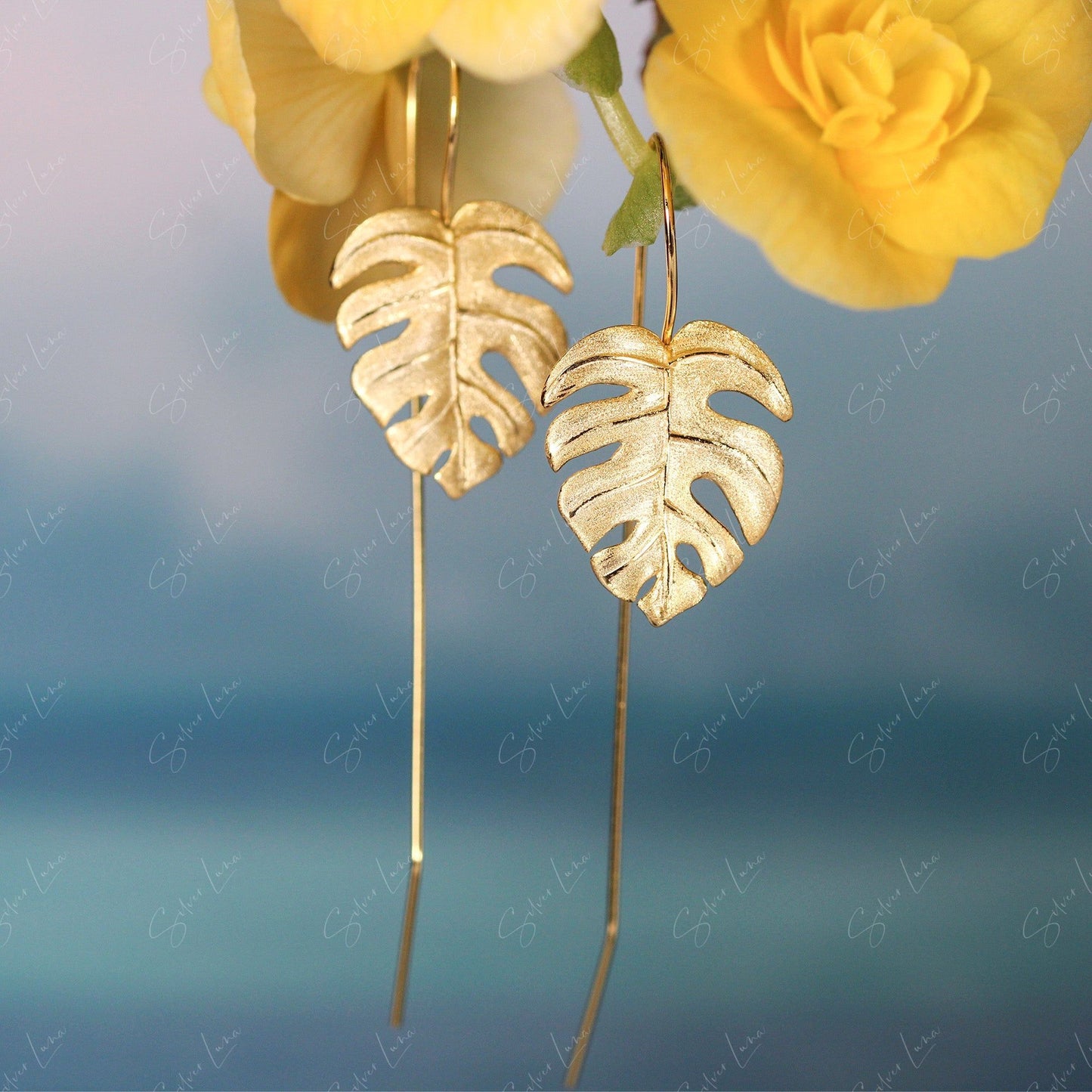 Monstera leaf dangle drop earrings