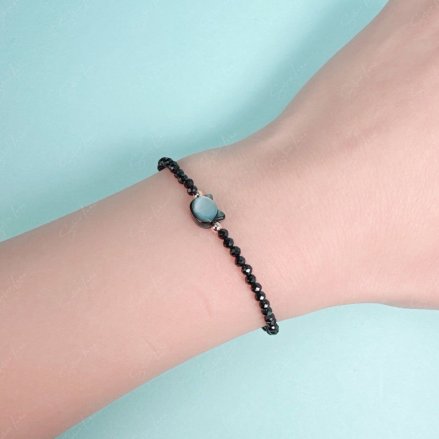 Shell black cat crystal beaded bracelet